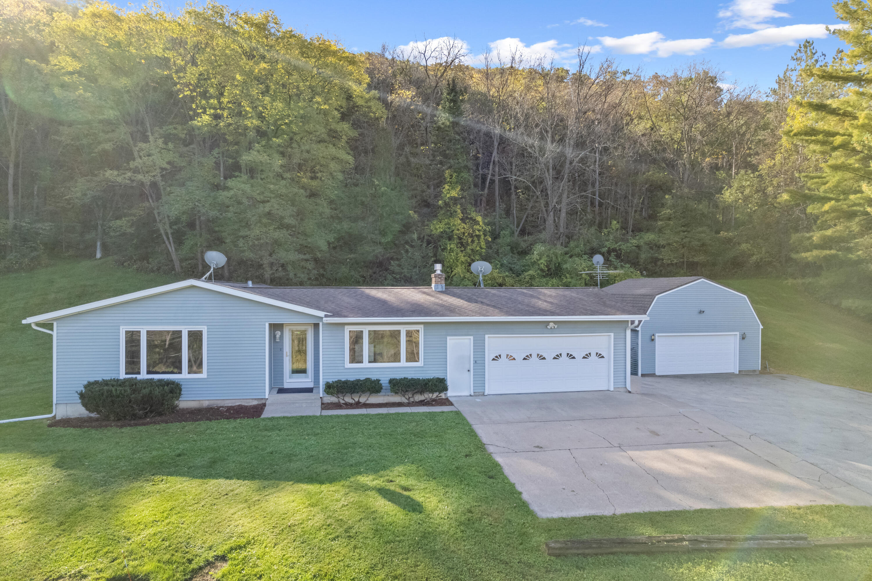 County Road 9 , Winona, MN 55987