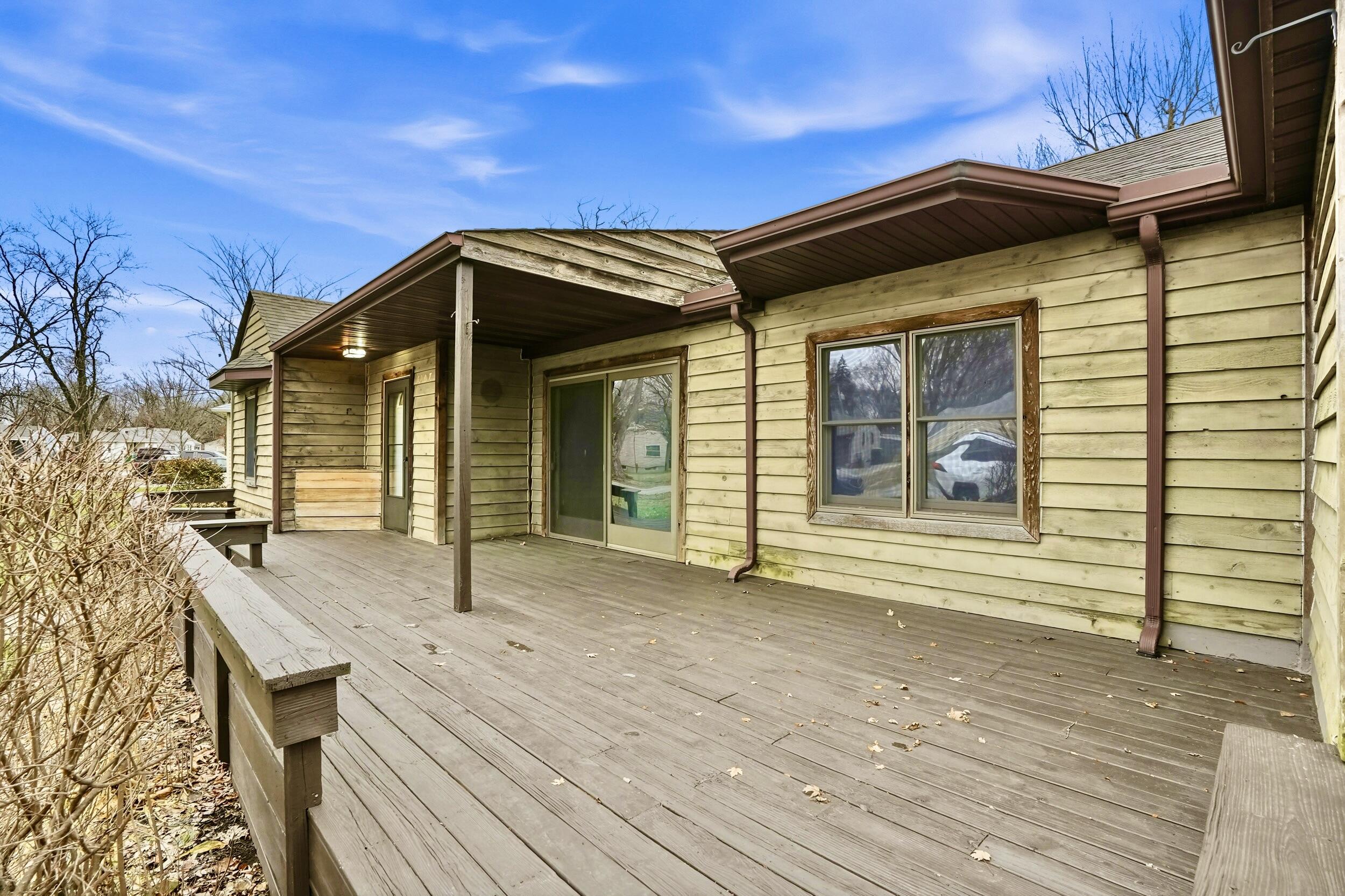 62nd Pl, Merrillville, IN 46410 #1