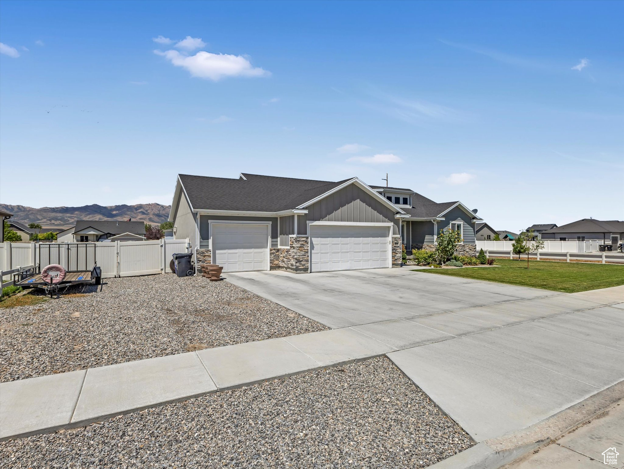 Grantsville, Utah, 84029, United States, 4 Bedrooms Bedrooms, ,3 BathroomsBathrooms,Residential,For Sale,1991039