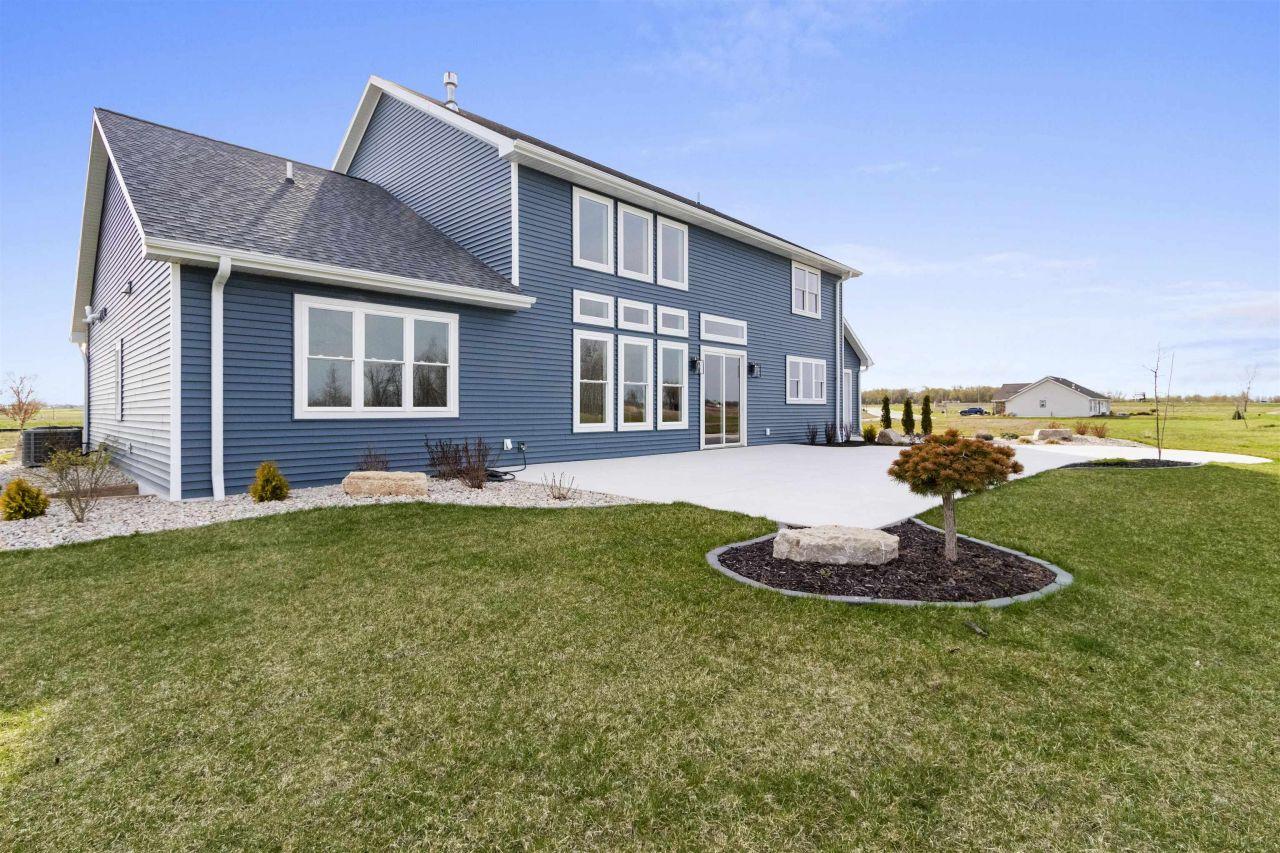 WRIGHTSTOWN, Wisconsin, 54180, United States, 4 Bedrooms Bedrooms, ,3 BathroomsBathrooms,Residential,For Sale,1721117