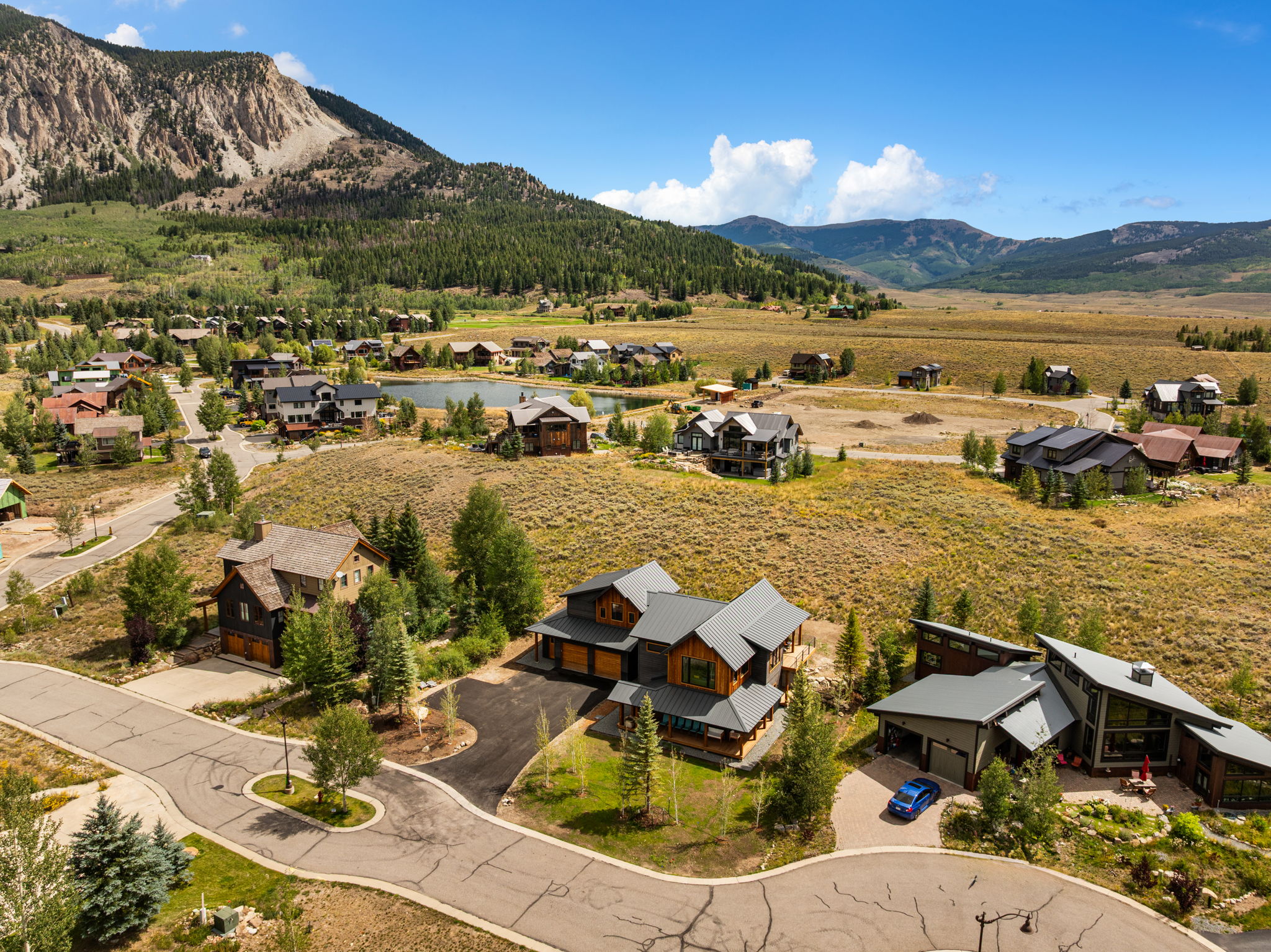  Quiet Cul-De-Sac Location In the Highly Desirable Larkspur Community - 物件實景