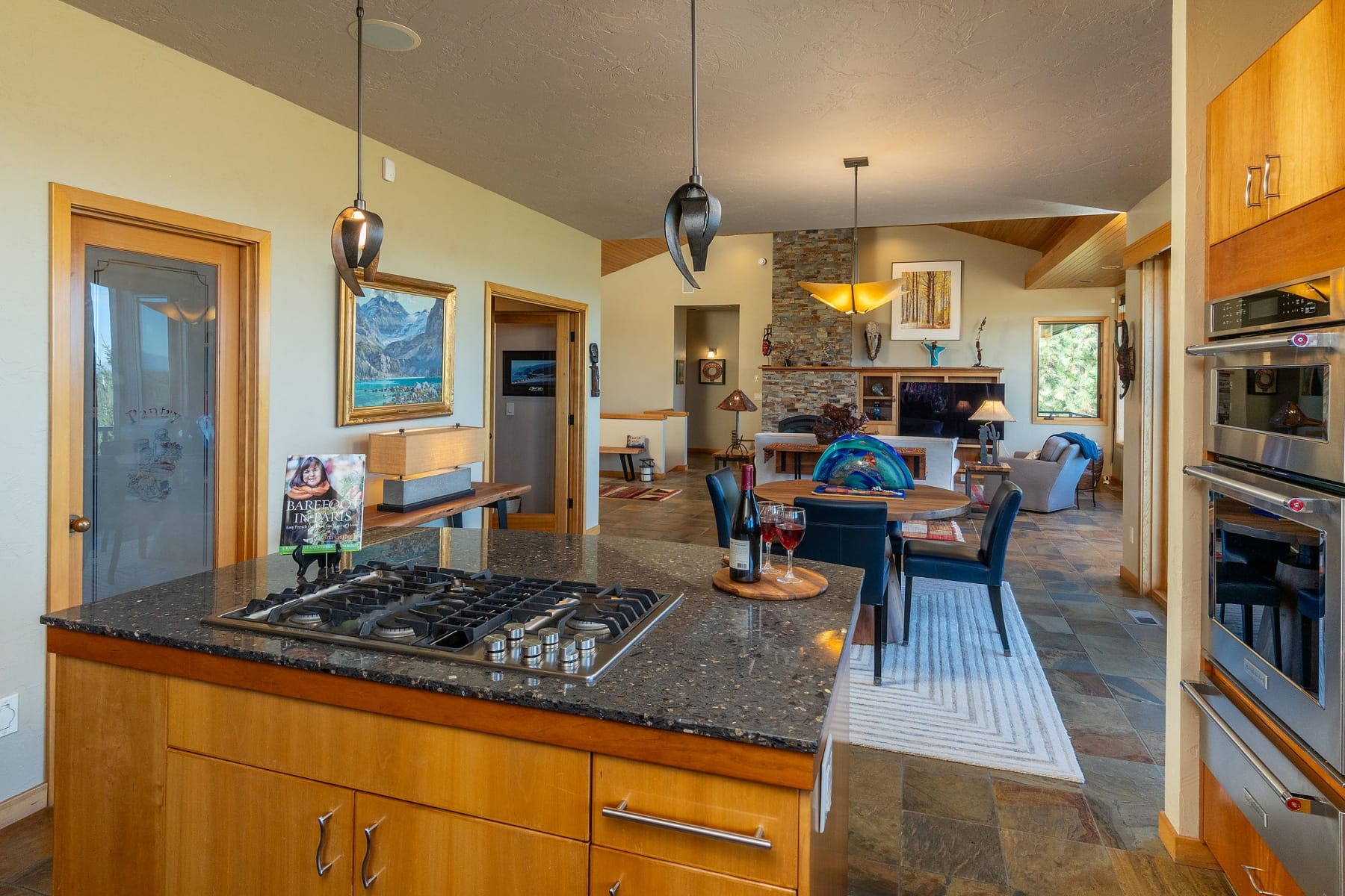  885 NW Chelsea Loop Bend, OR 97703 - 物件實景