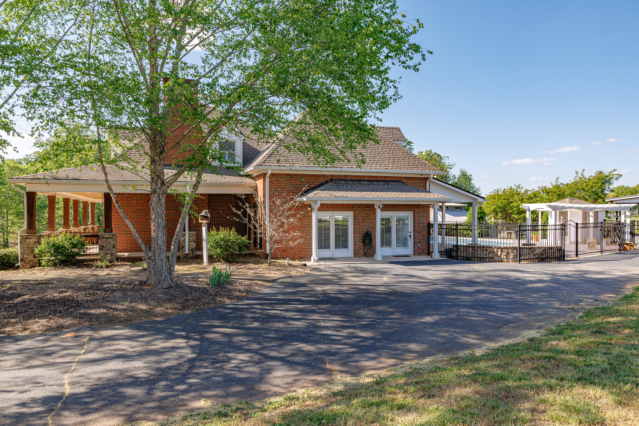  Exceptional Equestrian Estate: A Rare Blend of Luxury, Functionality, and Charm - 物件實景