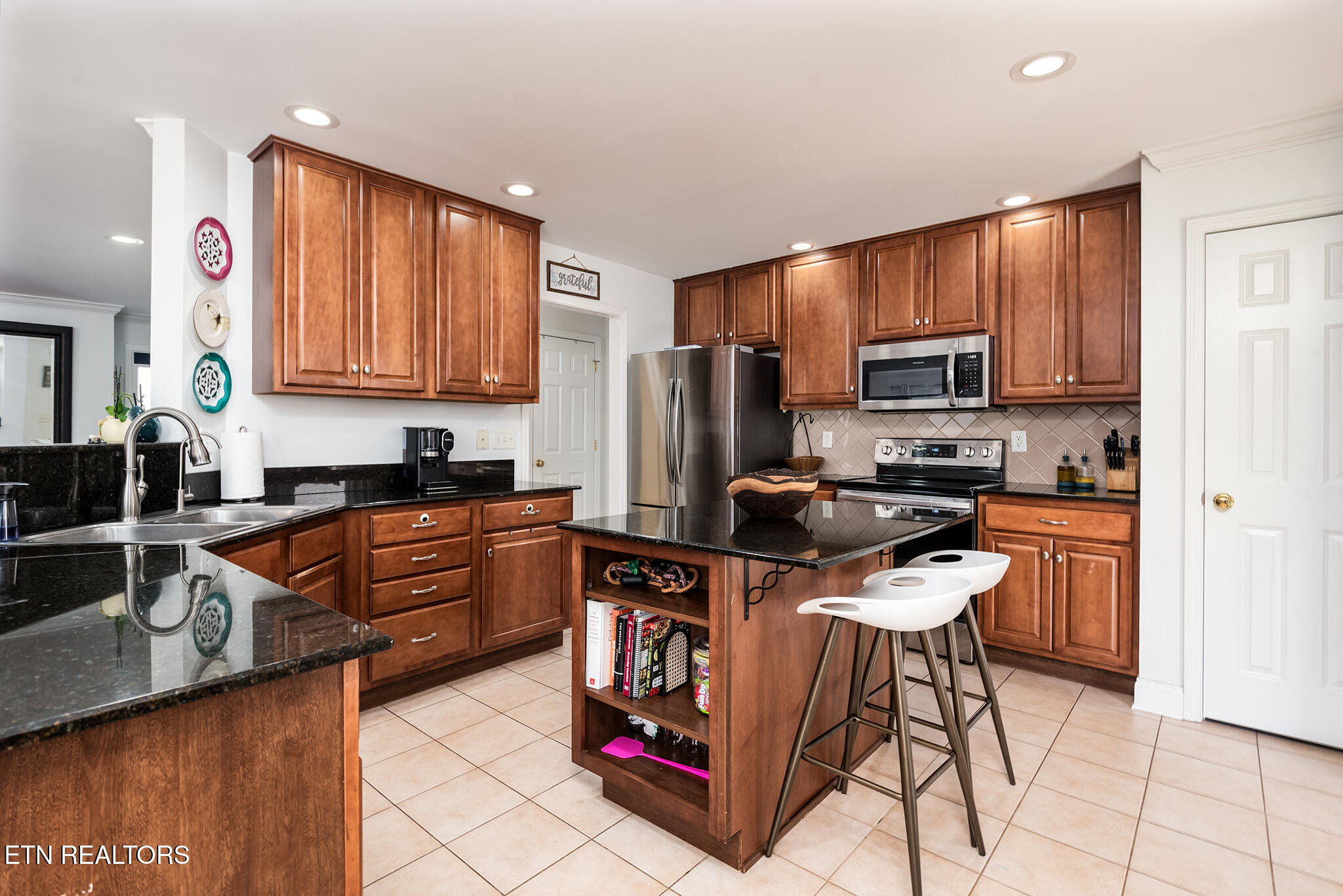 Knoxville, Tennessee, 37919, United States, 3 Bedrooms Bedrooms, ,3 BathroomsBathrooms,Residential,For Sale,1975147