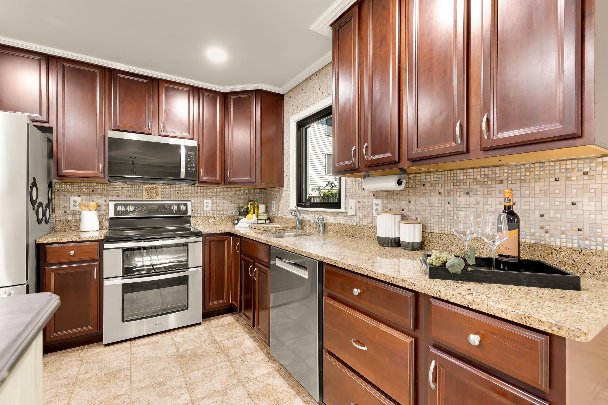  9913 Kingsbridge Drive, Fairfax, VA, 22031 - 物件實景