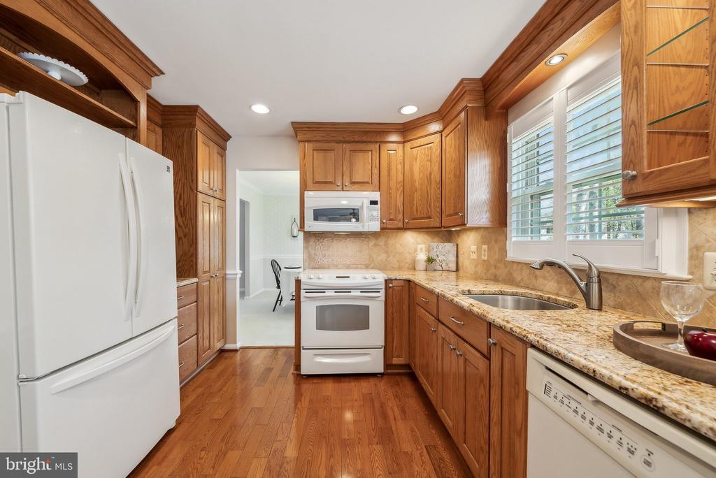 Springfield, Virginia, 22153, United States, 3 Bedrooms Bedrooms, ,3 BathroomsBathrooms,Residential,For Sale,1895799