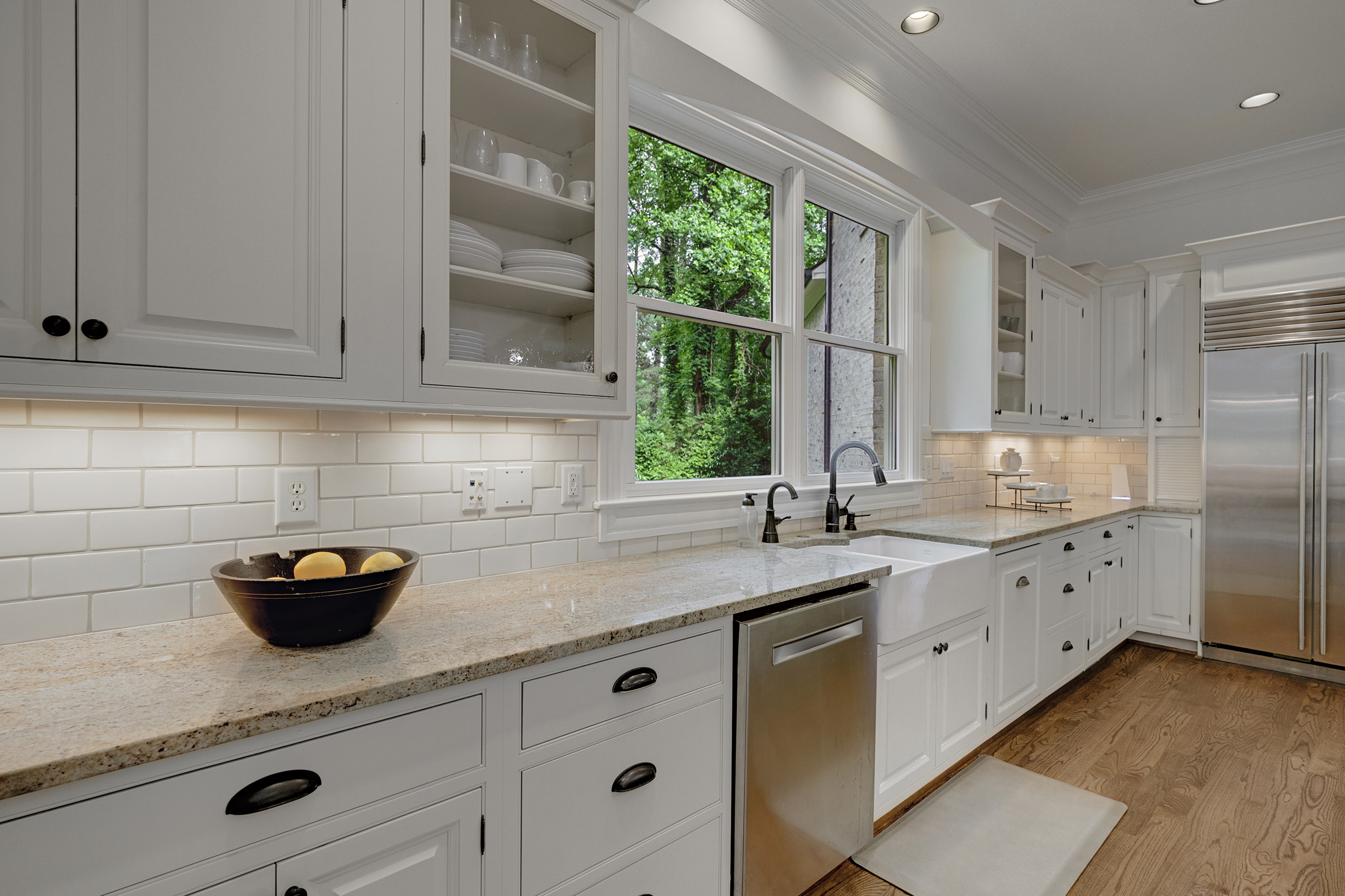  Stunning European-inspired Home on Private, Wooded Lot in East Cobb - 物件實景