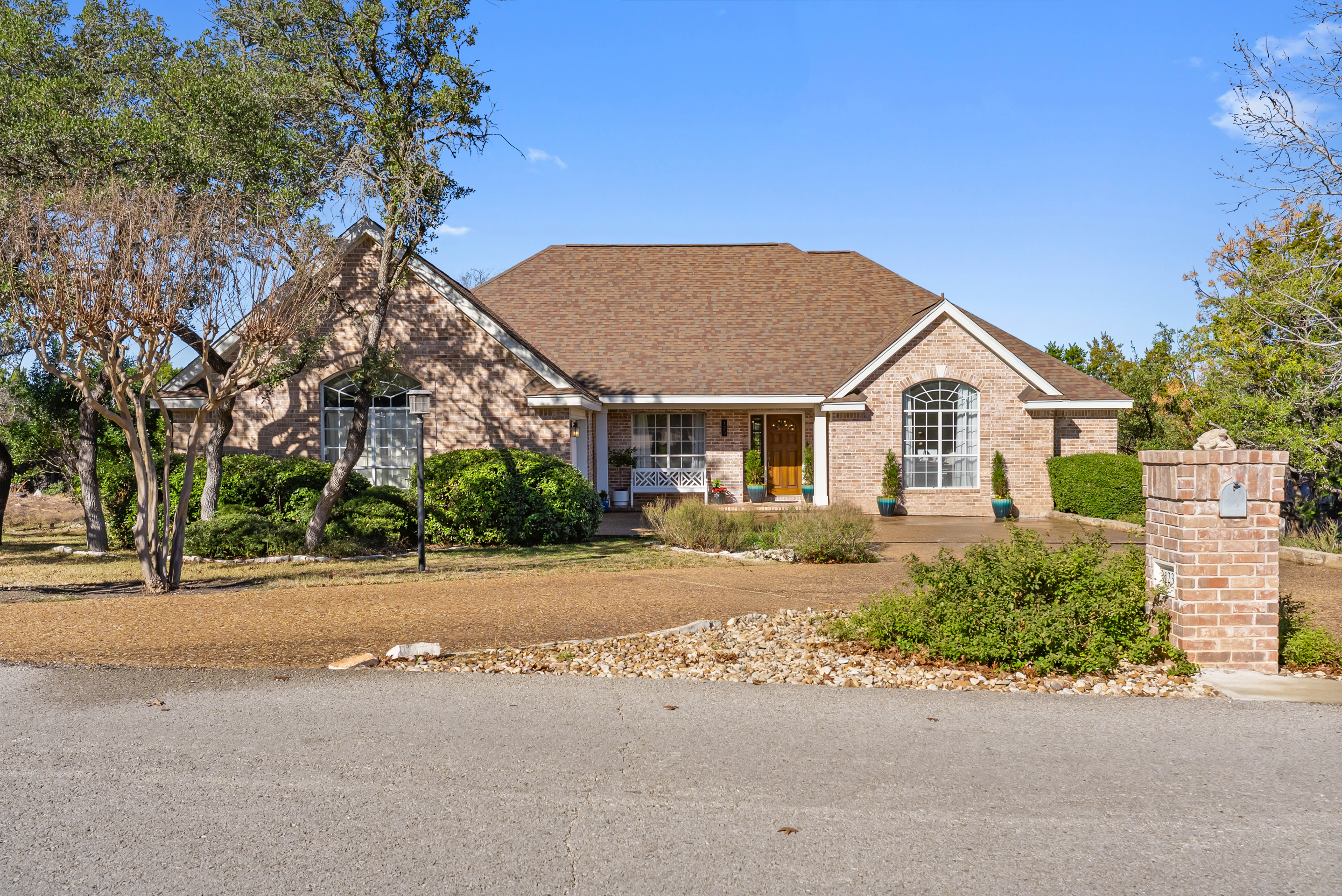  Updated Single-Story Living in the Heart of Lakeway - 物件實景