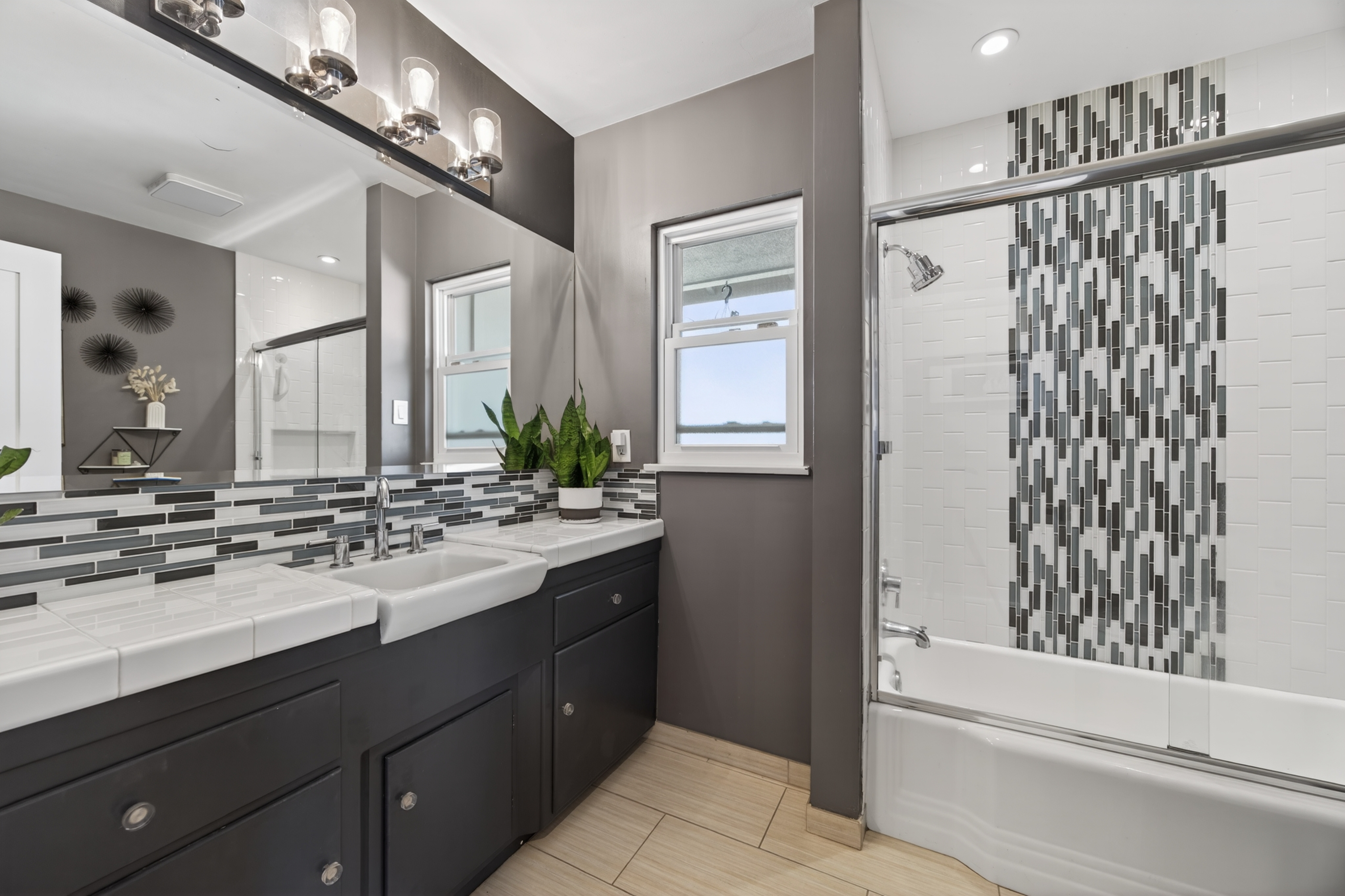  373 Dorothy Avenue, Ventura, CA 93003 - 物件實景