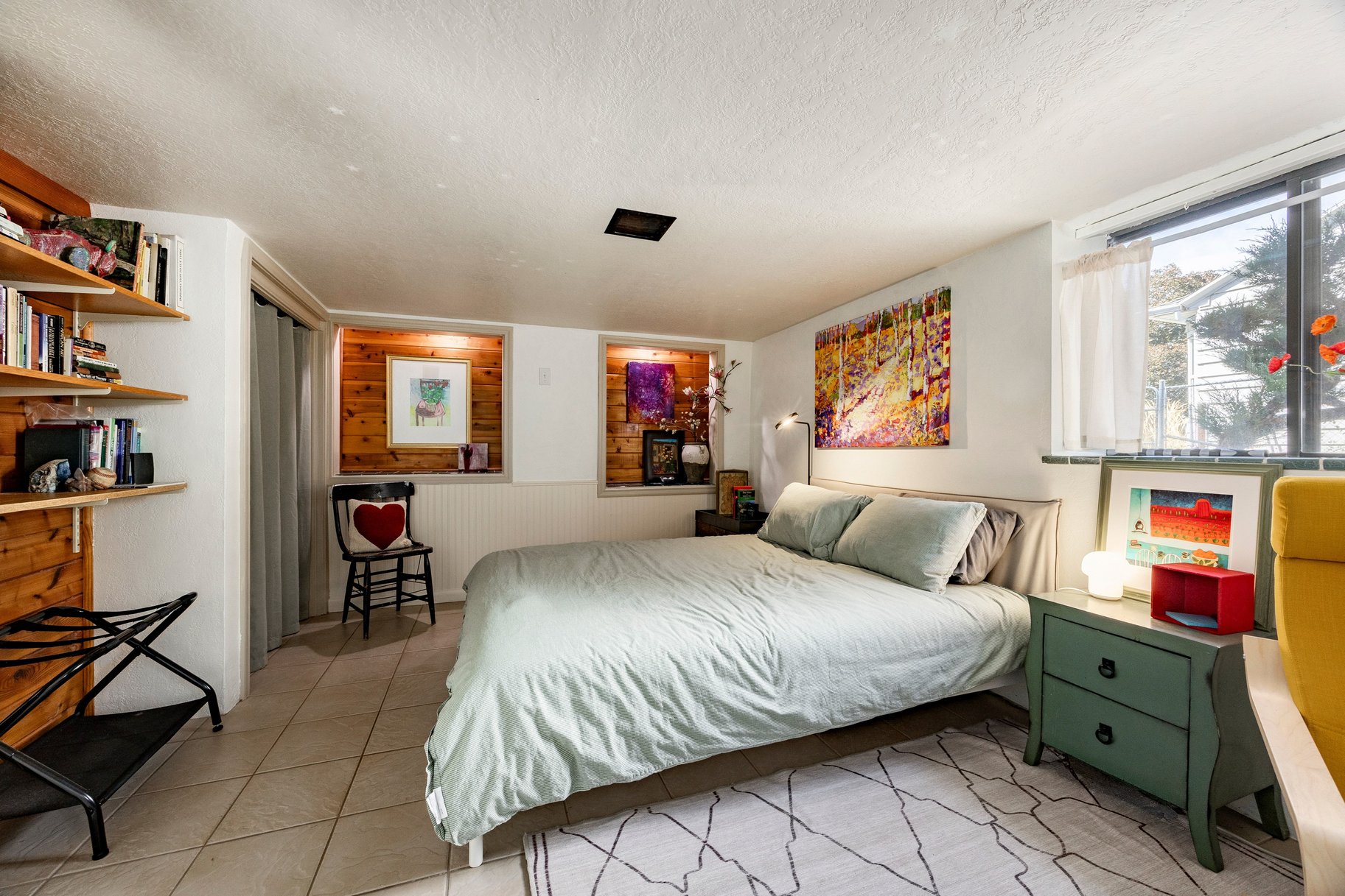  Beautifully Updated Home with 2,074 Sq. Ft. of Living Space, Historic Character - 物件實景