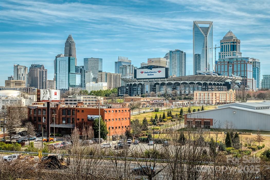 Charlotte, North Carolina, 28202, United States, 2 Bedrooms Bedrooms, ,3 BathroomsBathrooms,Residential,For Sale,1986288