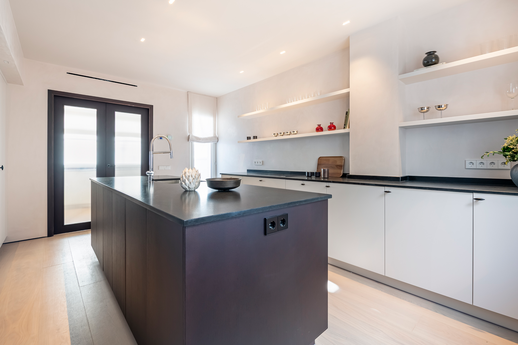  Duplex Penthouse of 380m², Terrace and Views in Cortes area with garage - 物件實景