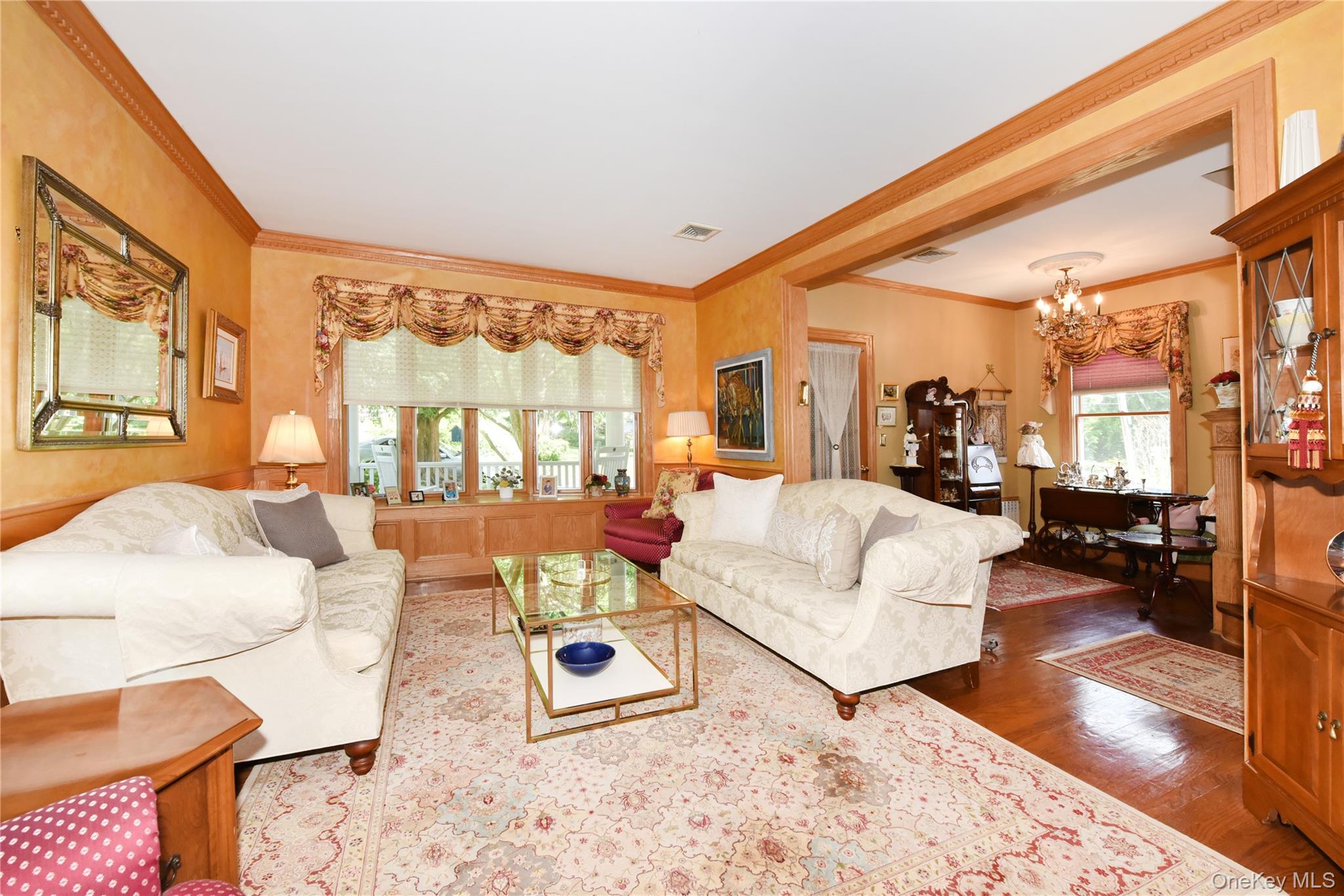 328 38th Road, Douglaston, NY, 11363 - 物件實景