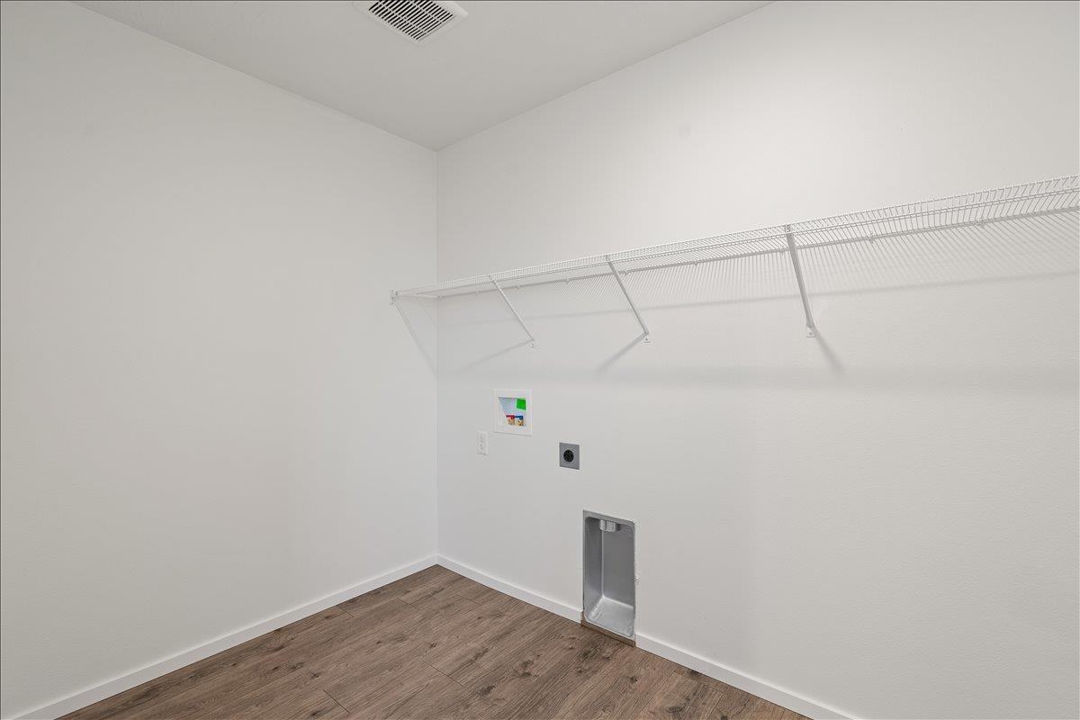 Deer Park, Washington, 99006, United States, 5 Bedrooms Bedrooms, ,2 BathroomsBathrooms,Residential,For Sale,1956687