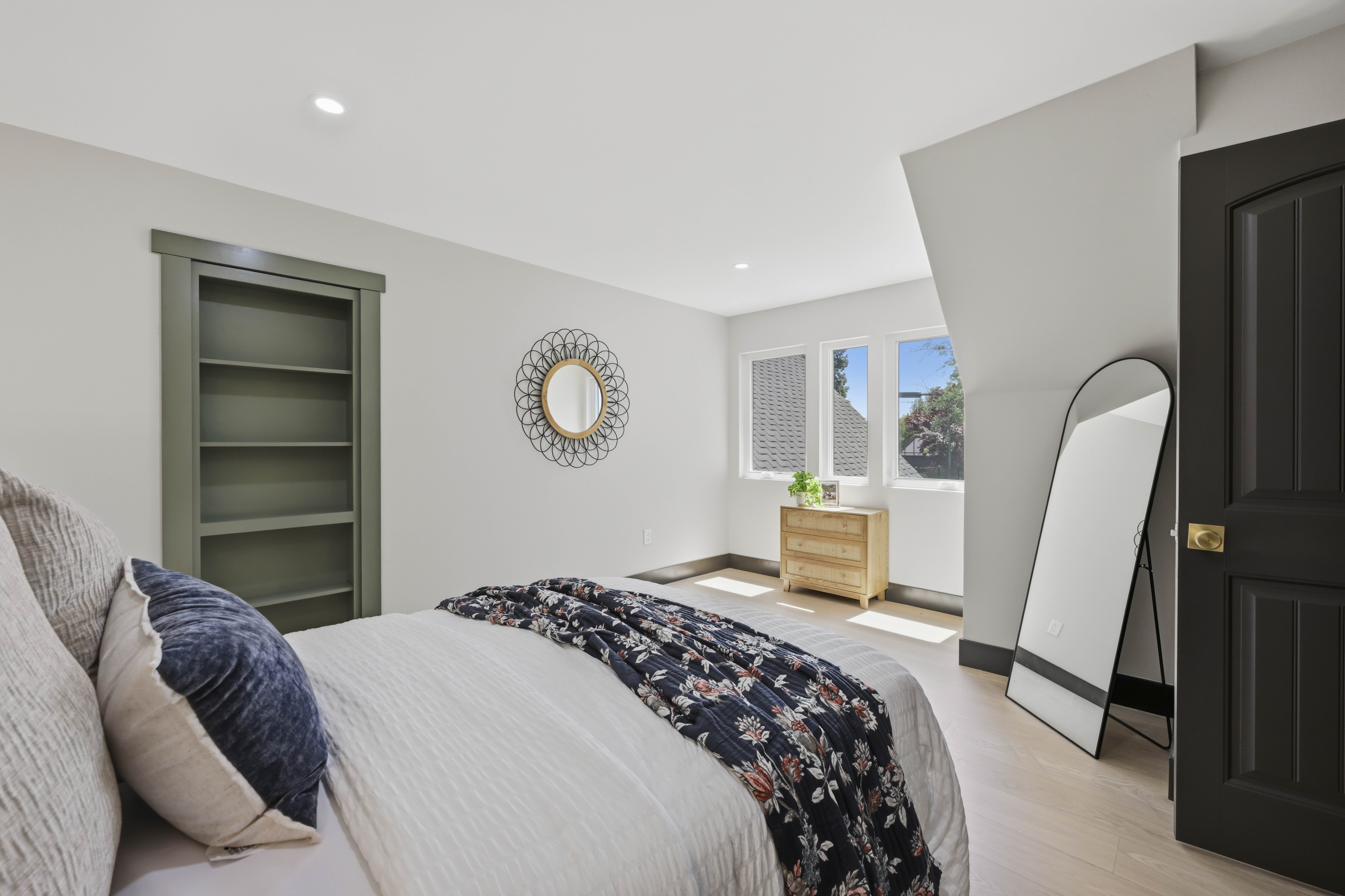  9815 Mira Del Rio Drive, Sacramento, CA 95827 - 物件實景