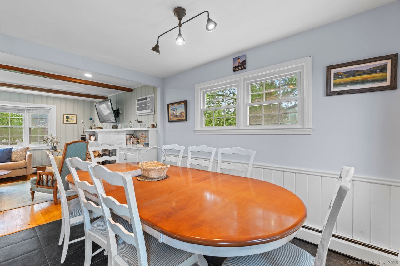 Guilford, Connecticut, 06437, United States, 3 Bedrooms Bedrooms, ,2 BathroomsBathrooms,Residential,For Sale,1906162