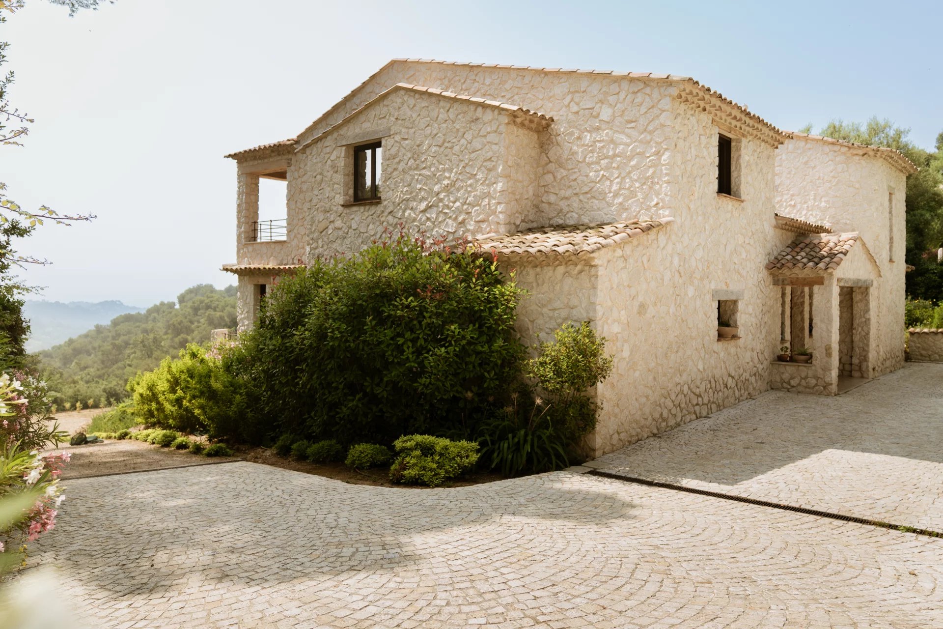 Saint-Paul-de-Vence, Provence-Alpes-Côte d’Azur, 06570, FR, 6 Bedrooms Bedrooms, ,Residential,For Sale,1988303