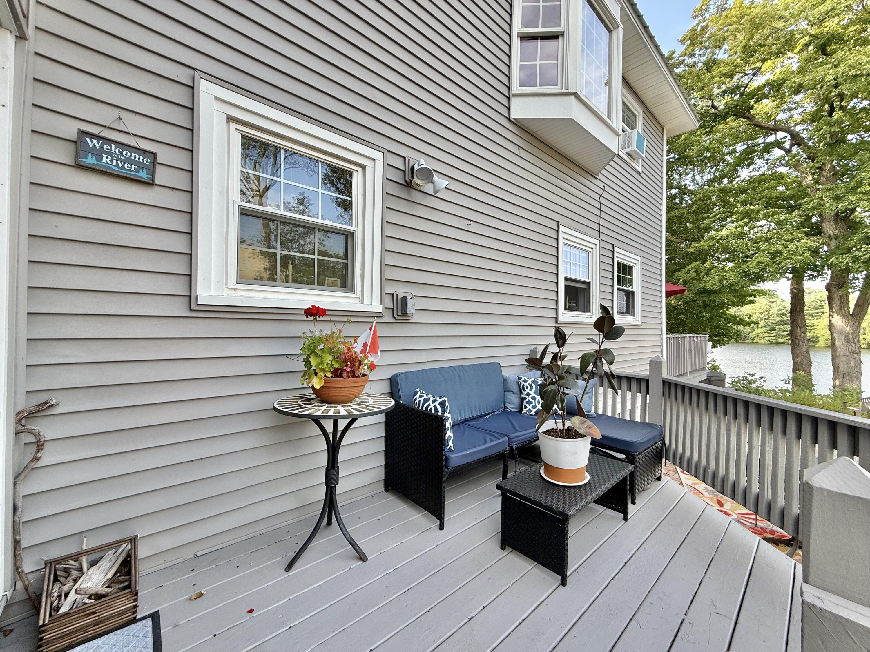 Sanford, Maine, 04083, United States, 4 Bedrooms Bedrooms, ,2 BathroomsBathrooms,Residential,For Sale,1916865
