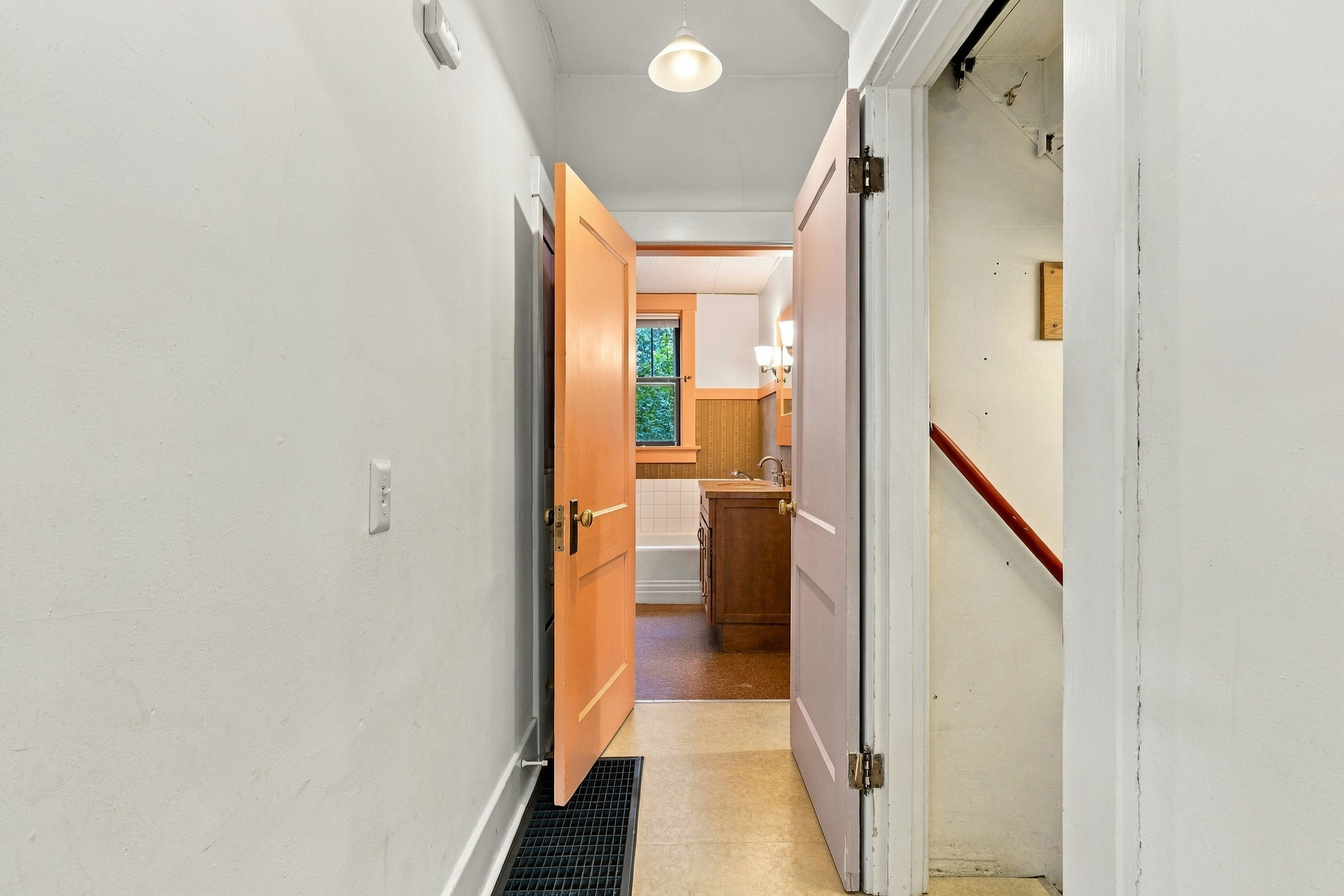  Crawford Home, 1235 Isaacs Ave - 物件實景