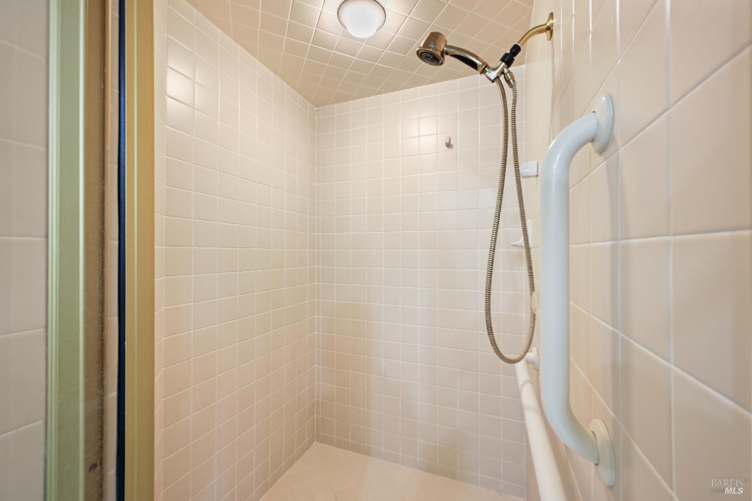 Santa Rosa, California, 95403, United States, 2 Bedrooms Bedrooms, ,3 BathroomsBathrooms,Residential,For Sale,1903513