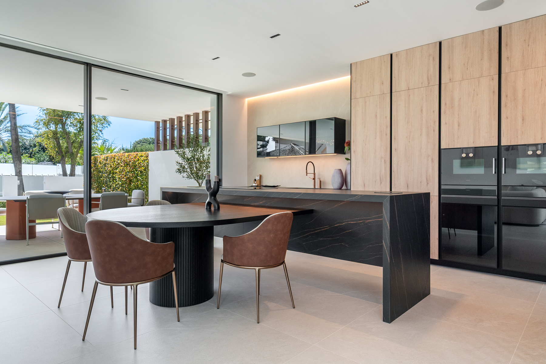  Contemporary villa with rooftop and views in Nueva Andalucia, Marbella - 物件實景