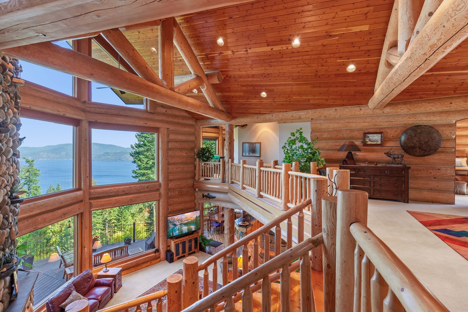  Log Estate overlooking Lake Coeur d