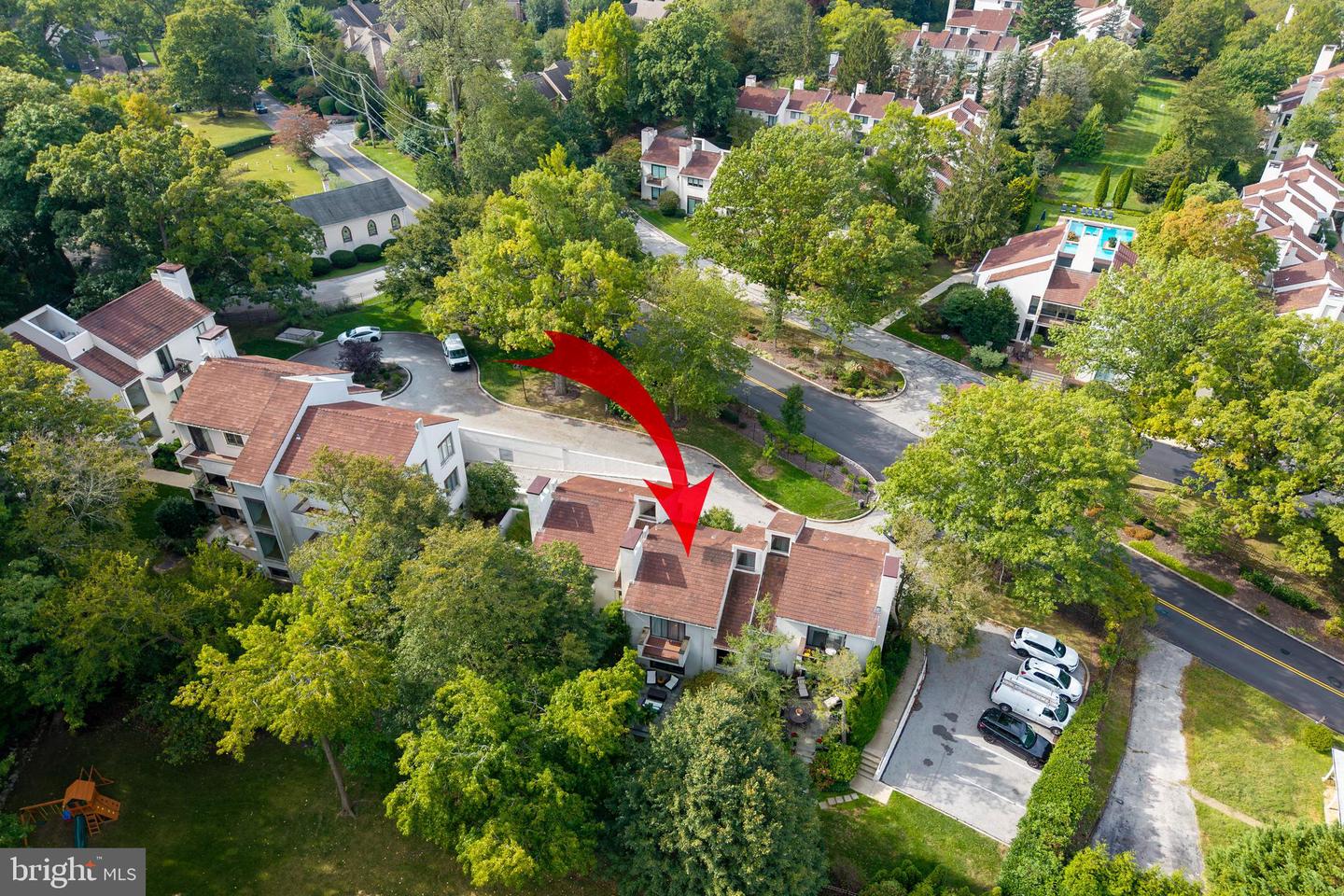 DEVON, Pennsylvania, 19333, United States, 2 Bedrooms Bedrooms, ,3 BathroomsBathrooms,Residential,For Sale,1980248