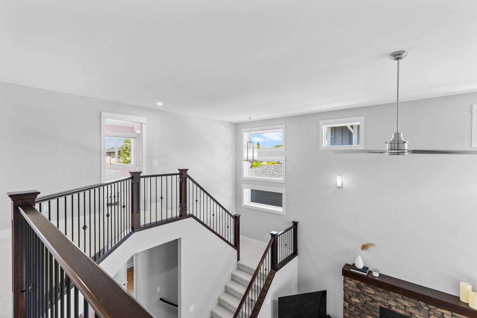 KELOWNA, British Columbia, V1W 5K2, CA, 5 Bedrooms Bedrooms, ,3 BathroomsBathrooms,Residential,For Sale,1960924