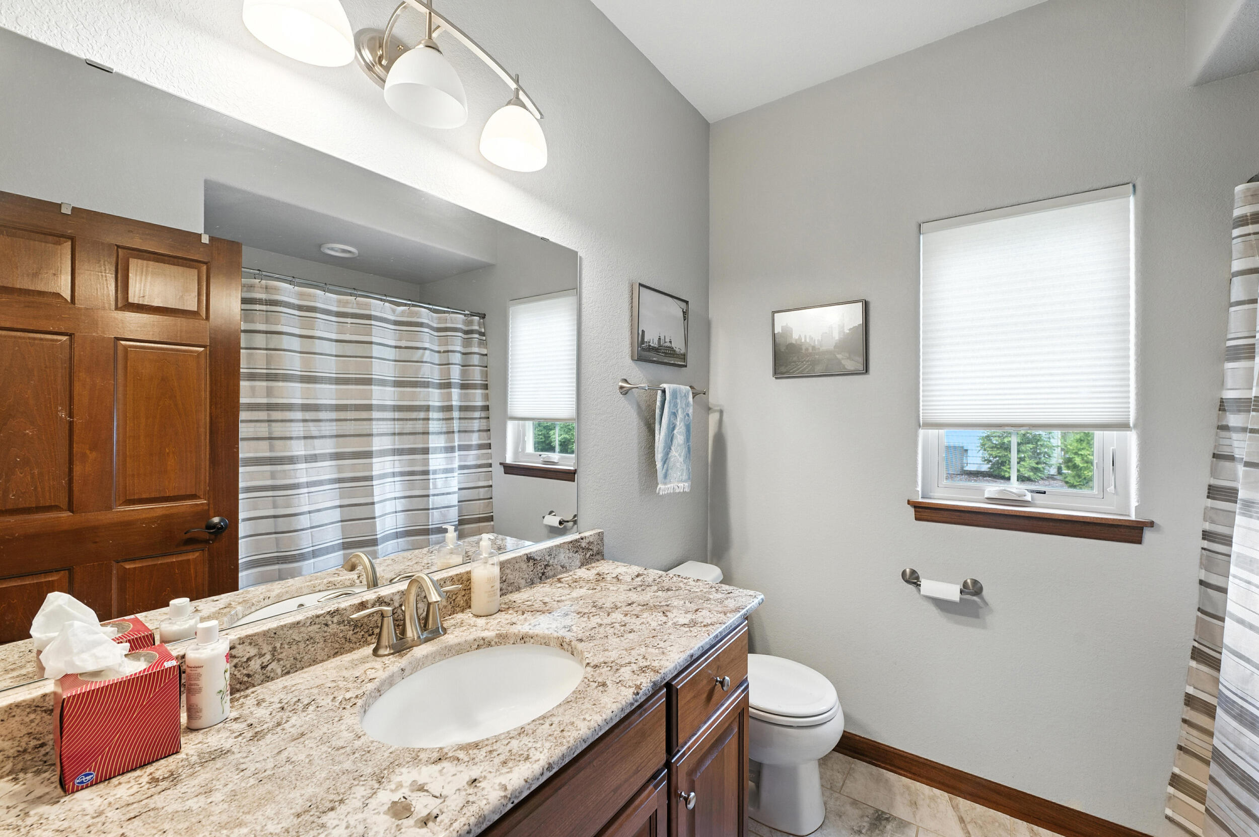 Sussex, Wisconsin, 53089, United States, 4 Bedrooms Bedrooms, ,4 BathroomsBathrooms,Residential,For Sale,1901044