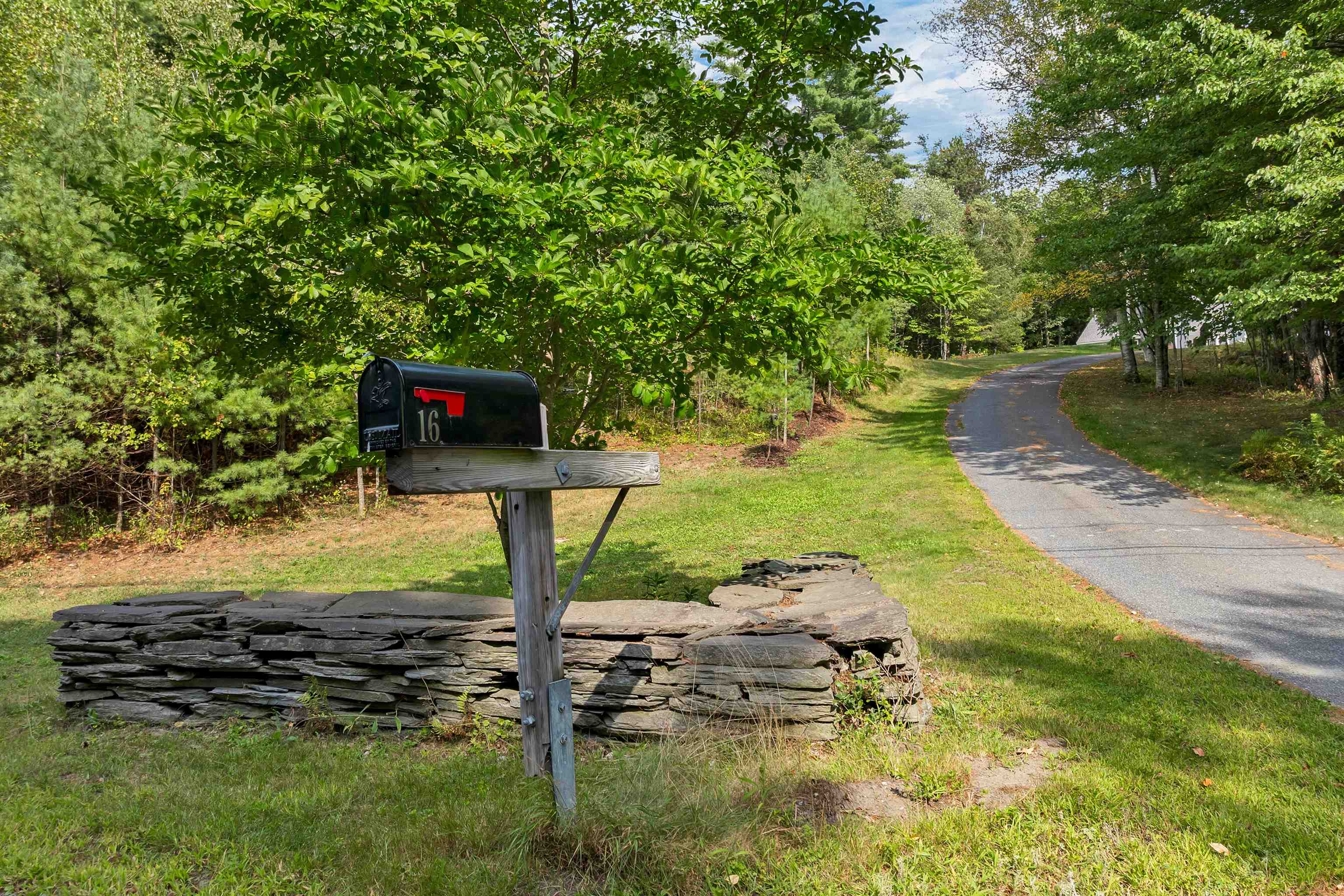 Enfield, New Hampshire, 03748, United States, 3 Bedrooms Bedrooms, ,2 BathroomsBathrooms,Residential,For Sale,1940095