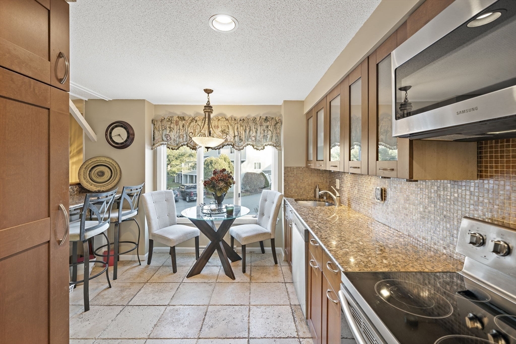 Danvers, Massachusetts, 01923, United States, 3 Bedrooms Bedrooms, ,2 BathroomsBathrooms,Residential,For Sale,2002112