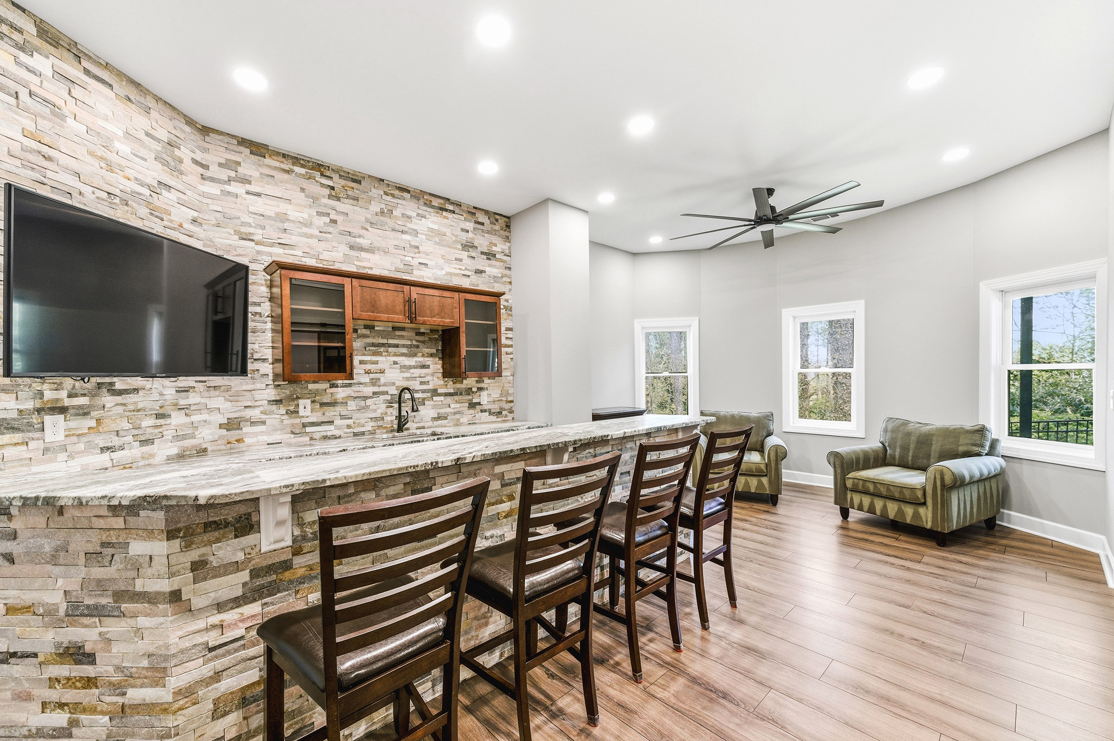  Beautifully Updated Brick Home in Vinings Estate - 物件實景