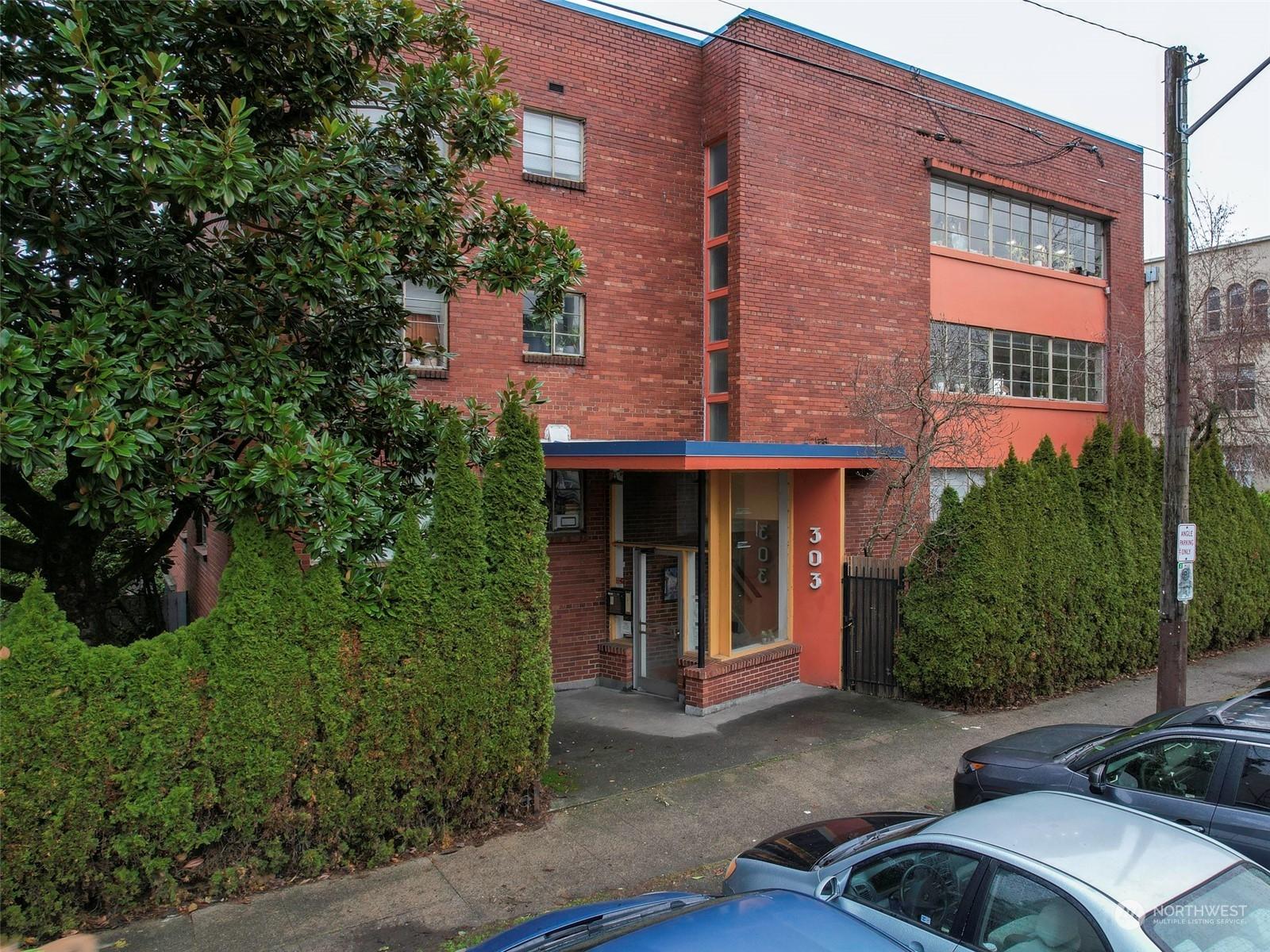 303 HARVARD AVENUE E, SEATTLE, Washington, 98102, United States, ,Residential,For Sale,303 HARVARD AVENUE E,1434145