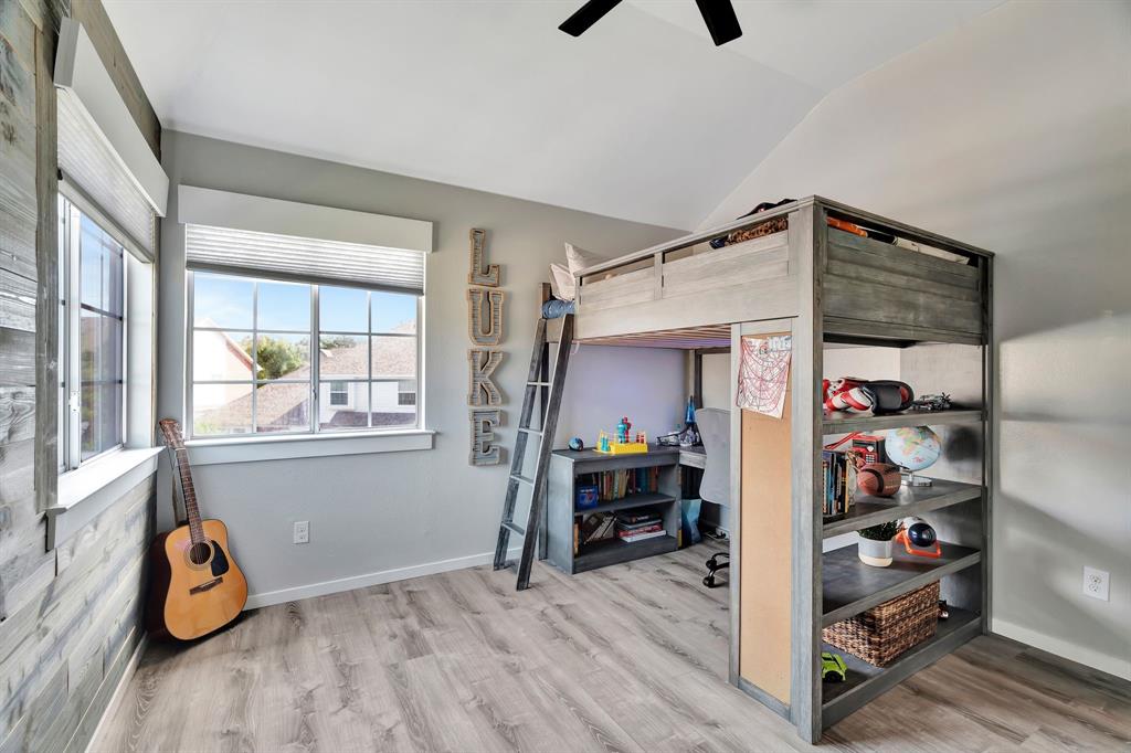 Highland Village, Texas, 75077, United States, 4 Bedrooms Bedrooms, ,3 BathroomsBathrooms,Residential,For Sale,1828094