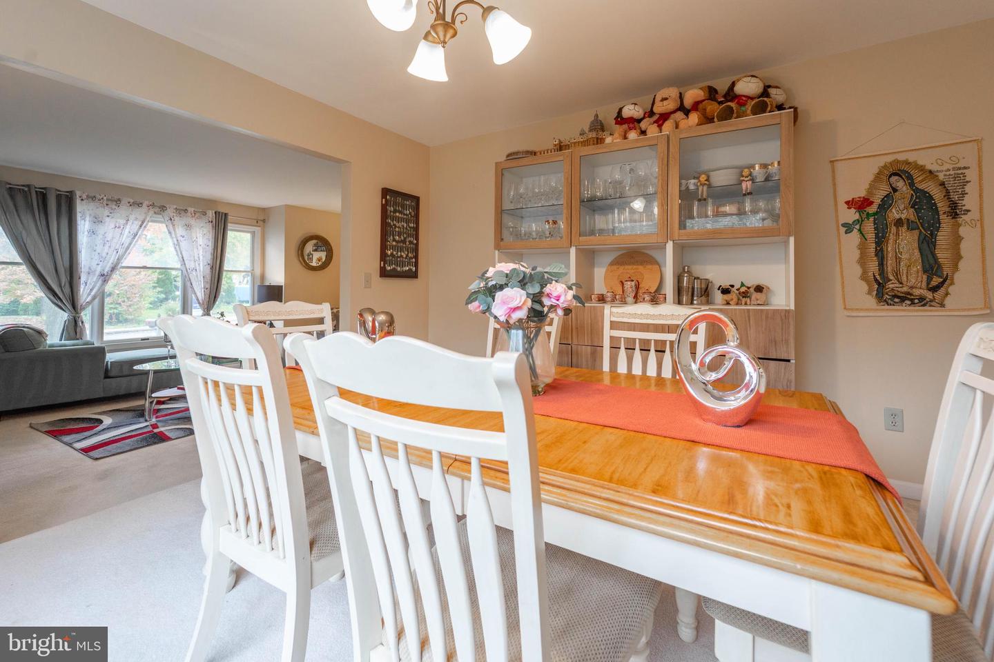 Annapolis, Maryland, 21403, United States, 4 Bedrooms Bedrooms, ,3 BathroomsBathrooms,Residential,For Sale,1988002