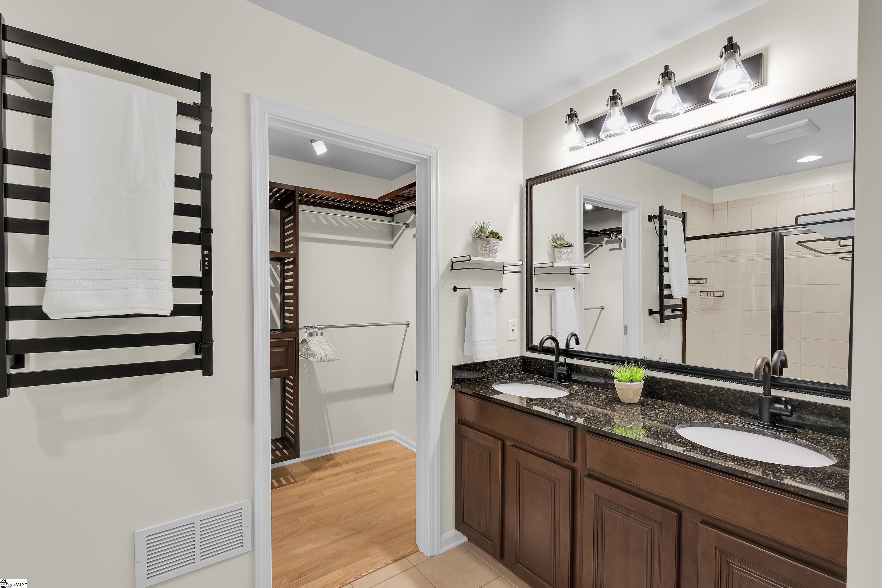 Simpsonville, South Carolina, 29681, United States, 4 Bedrooms Bedrooms, ,3 BathroomsBathrooms,Residential,For Sale,1906304