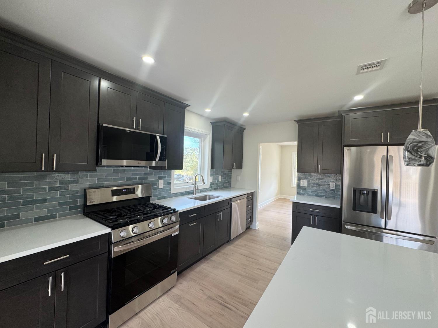 Sayreville, New Jersey, 08857, United States, 4 Bedrooms Bedrooms, ,3 BathroomsBathrooms,Residential,For Sale,1981963