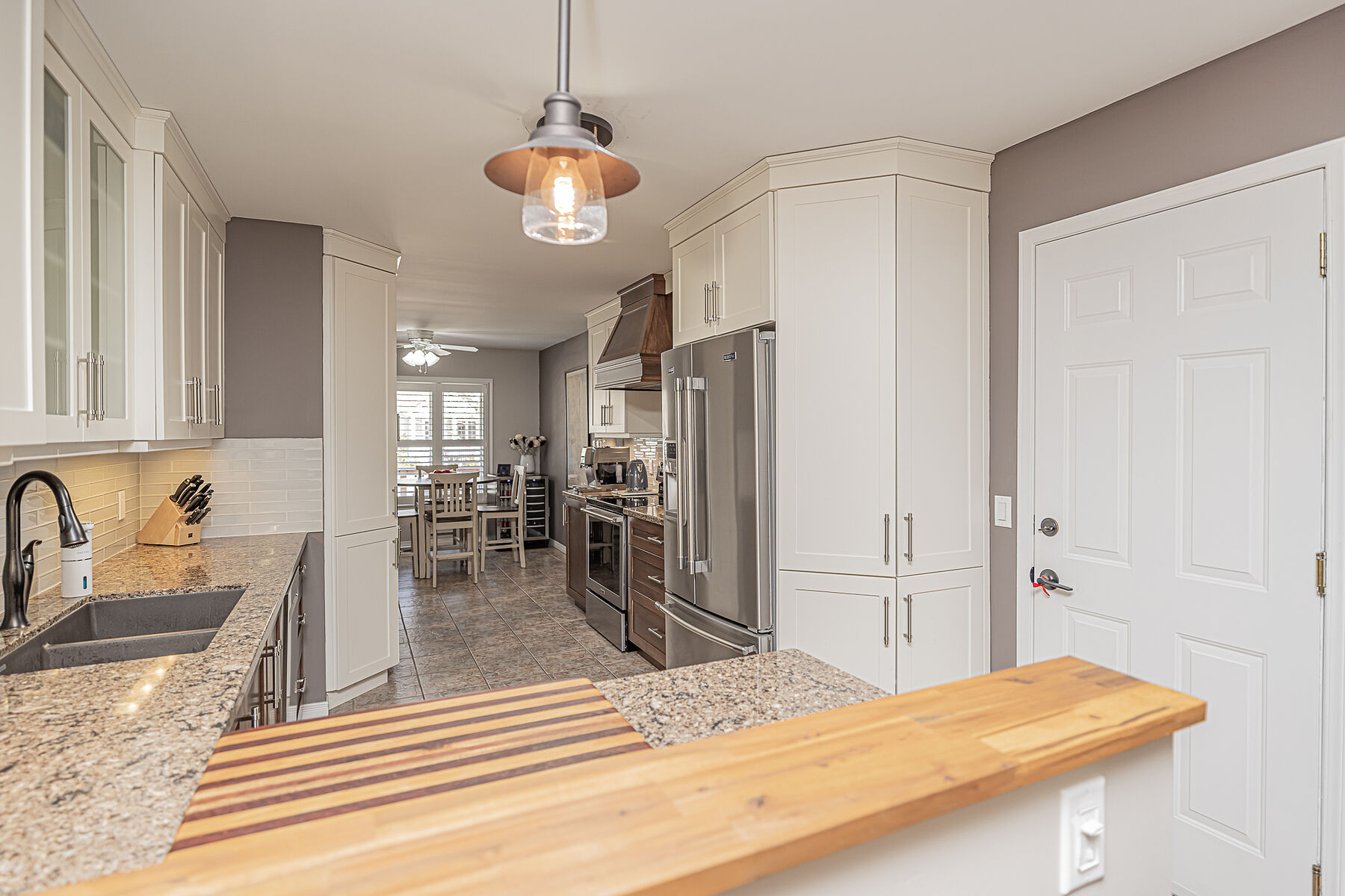  Immaculate Pineridge Bungalow - 物件實景