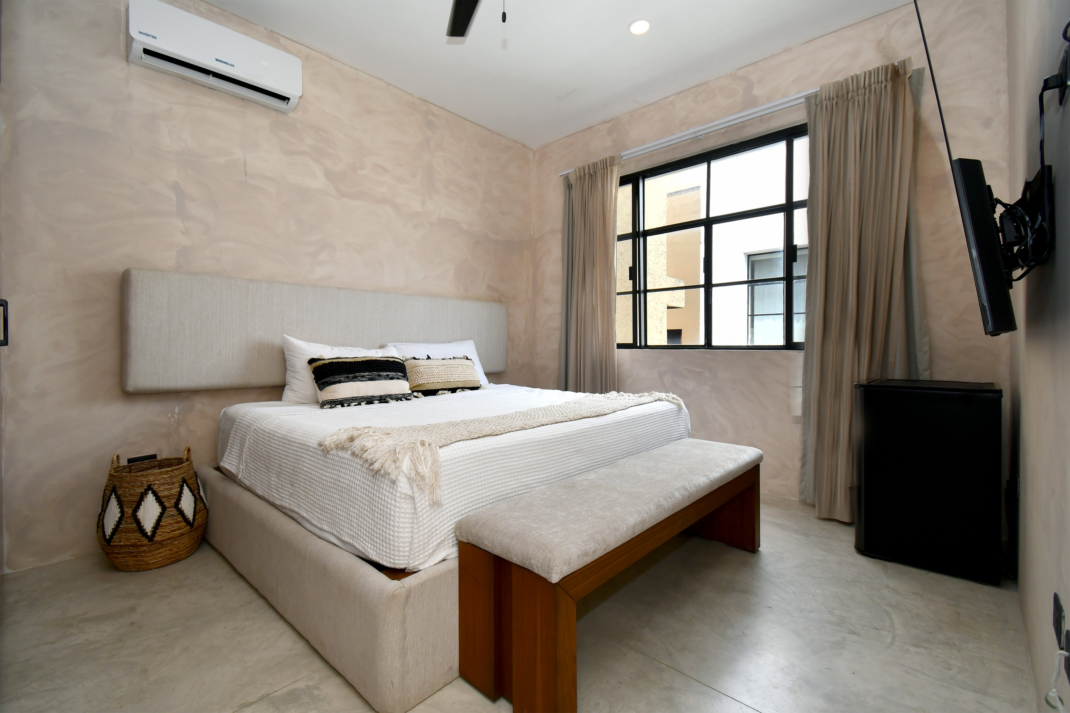  Casa Piedra  3-Bedroom Townhouse – One Lock-Off - 物件實景