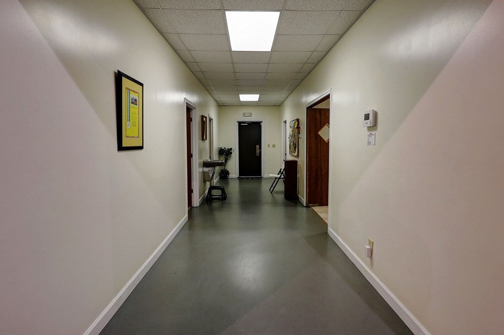 Headland, Alabama, 36345, United States, 5 Bedrooms Bedrooms, ,2 BathroomsBathrooms,Residential,For Sale,1991013