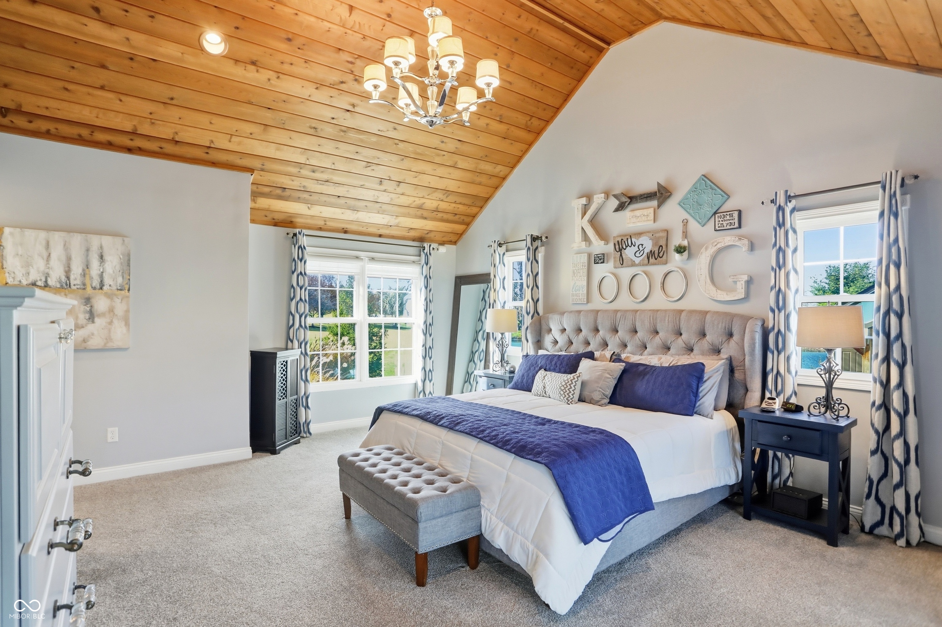 Bargersville, Indiana, 46106, United States, 5 Bedrooms Bedrooms, ,6 BathroomsBathrooms,Residential,For Sale,1992401