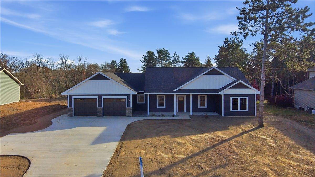 New Richmond, Wisconsin, 54017, United States, 3 Bedrooms Bedrooms, ,1 BathroomBathrooms,Residential,For Sale,1991052