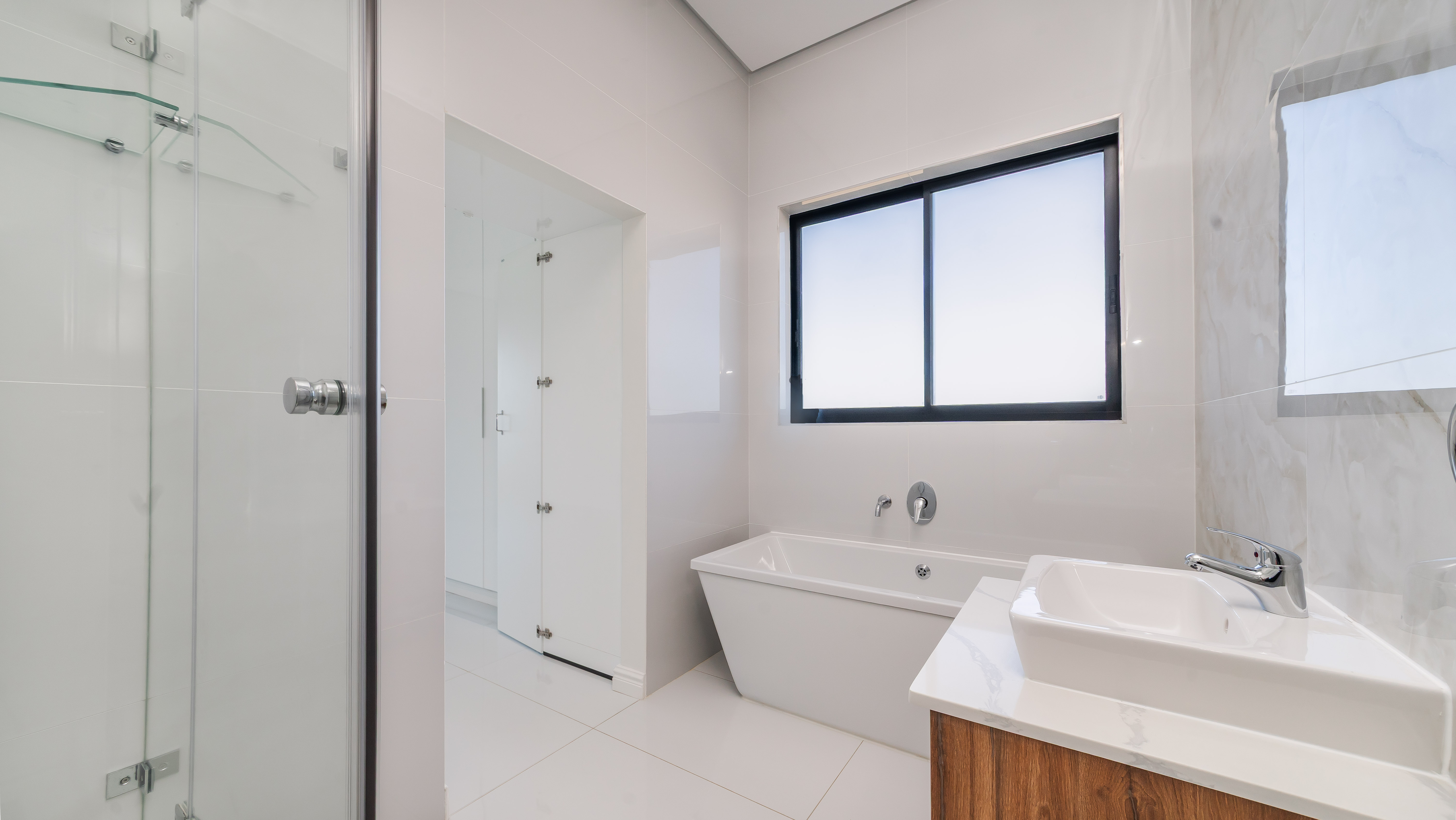 Luxury Single-Level Residence with Panoramic Sea Views in Salta Estate - 物件實景