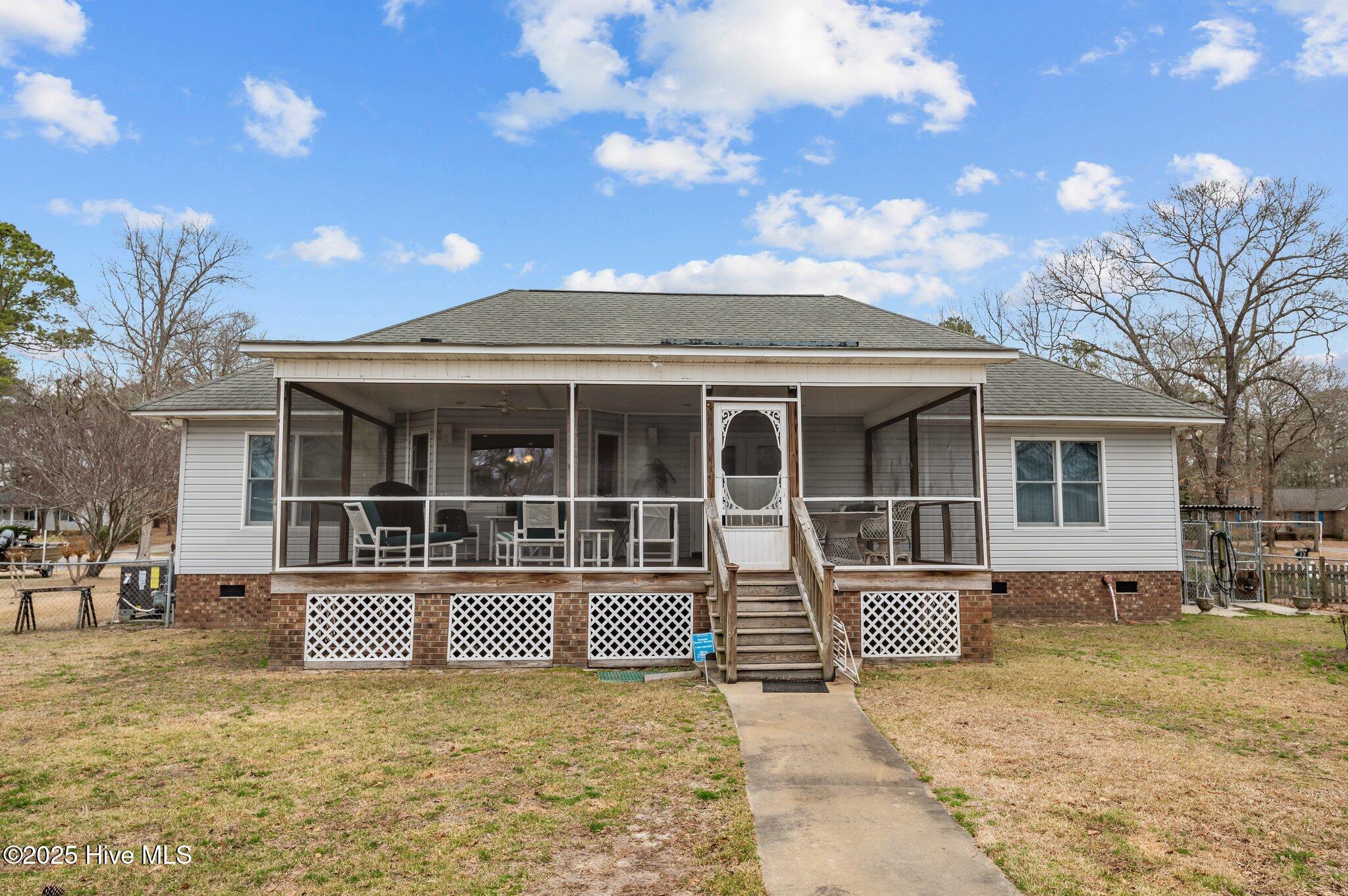 Washington, North Carolina, 27889, United States, 3 Bedrooms Bedrooms, ,2 BathroomsBathrooms,Residential,For Sale,2017723