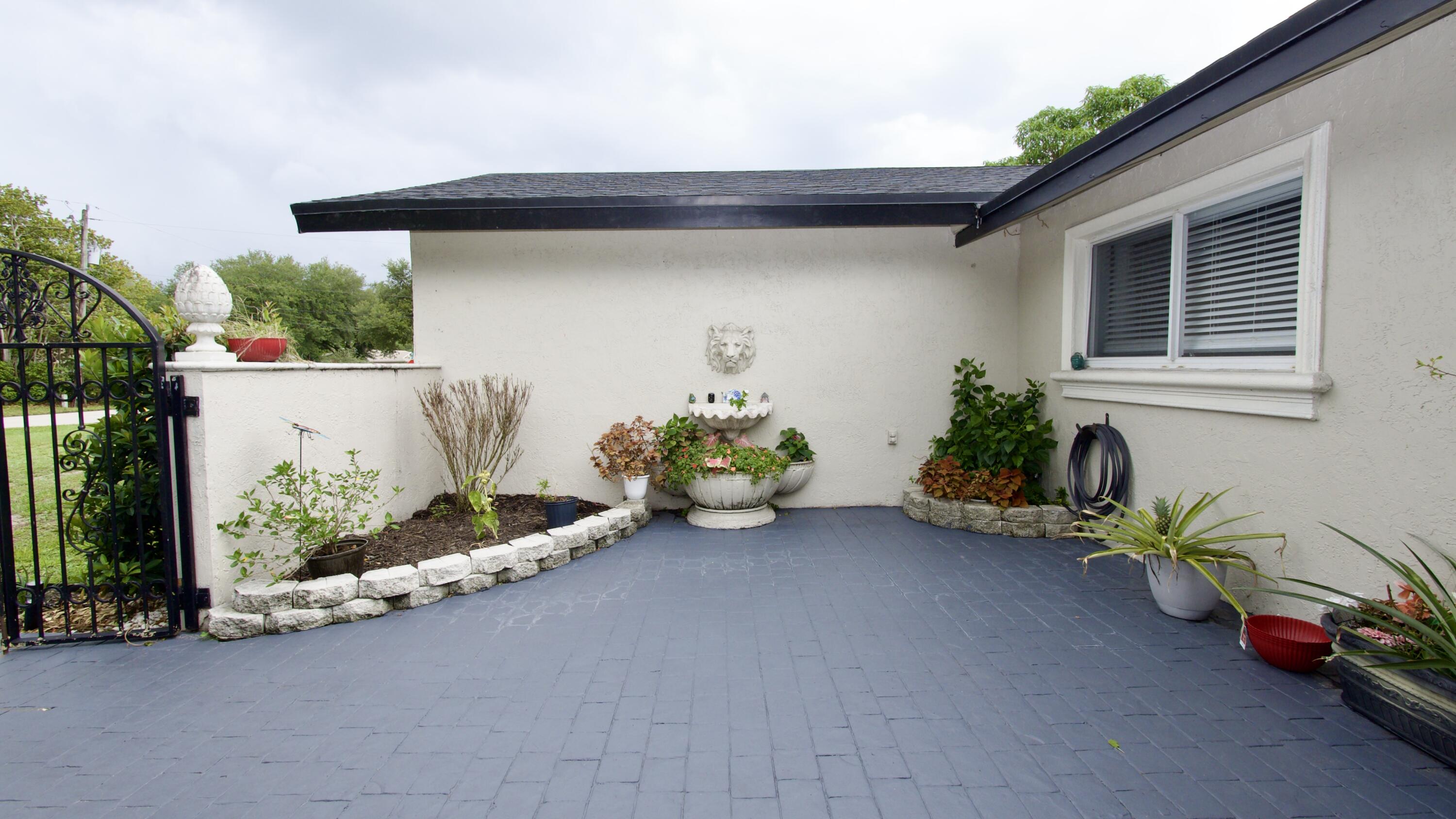 Davie, Florida, 33328, United States, 7 Bedrooms Bedrooms, ,5 BathroomsBathrooms,Residential,For Sale,2039860