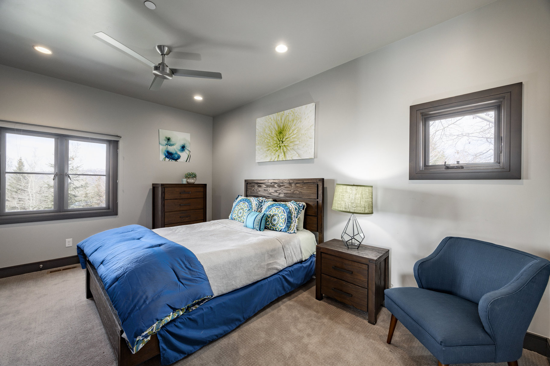  Framed by Panoramic Mountain Views with Access to Round Valley