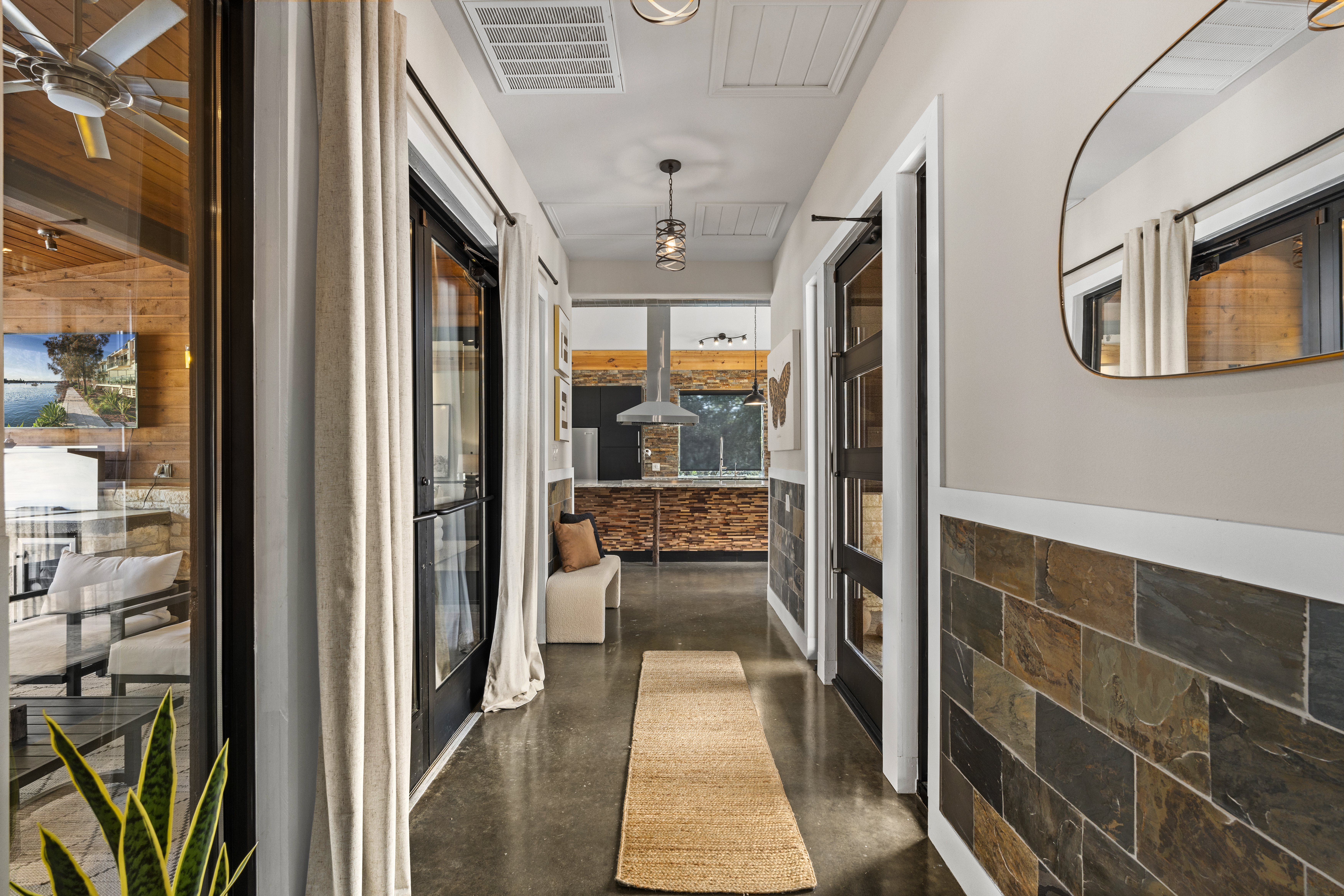  Spring Branch Luxury on 2.3 Acres - 物件實景