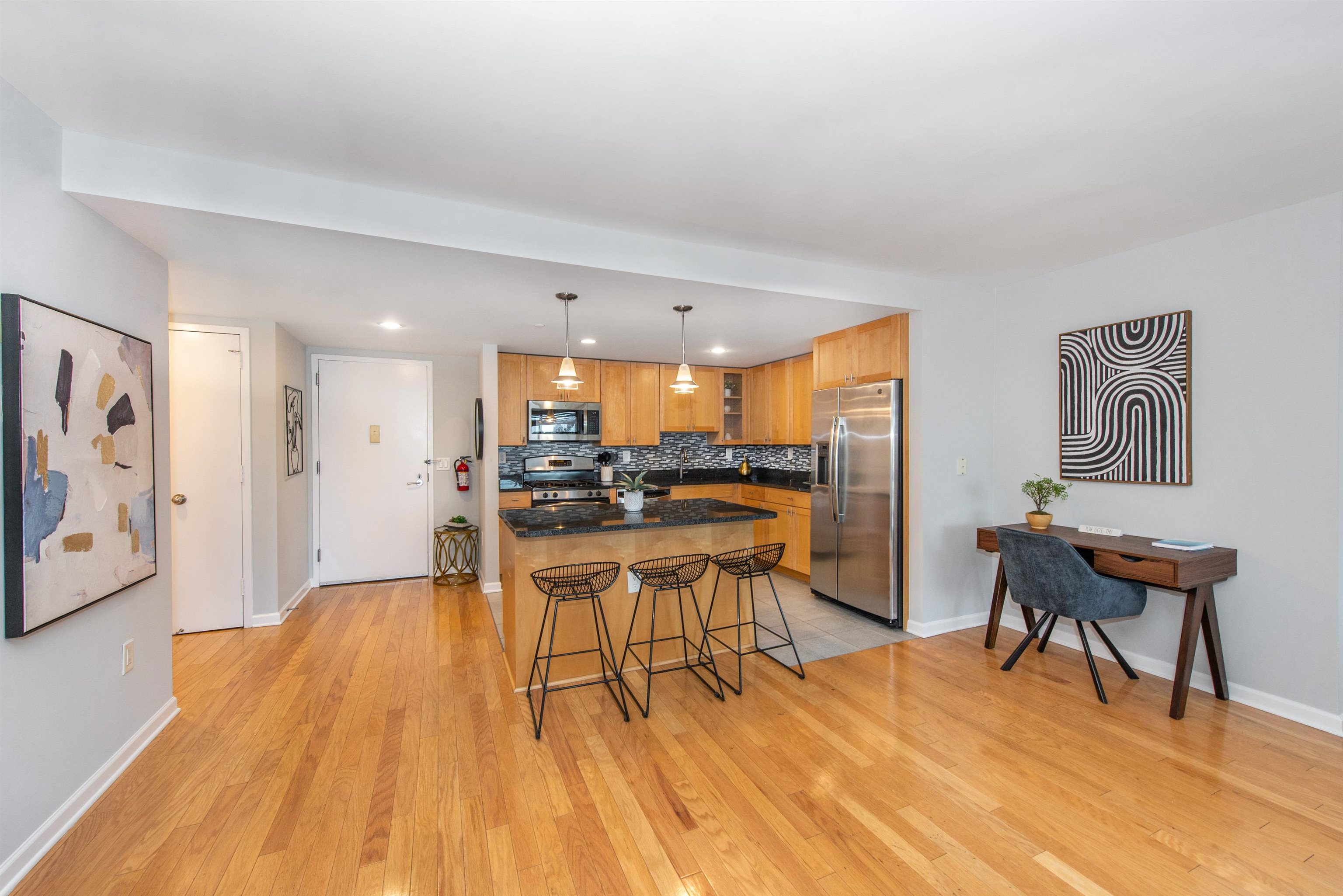 Jersey City, New Jersey, 07310, United States, 1 Bedroom Bedrooms, ,1 BathroomBathrooms,Residential,For Sale,1933478