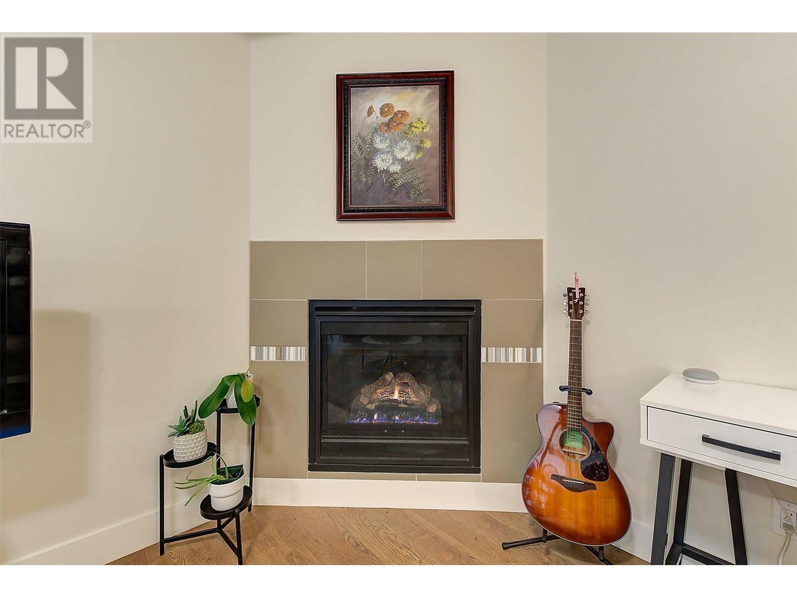 KELOWNA, British Columbia, V1V 2R1, CA, 4 Bedrooms Bedrooms, ,3 BathroomsBathrooms,Residential,For Sale,1839022