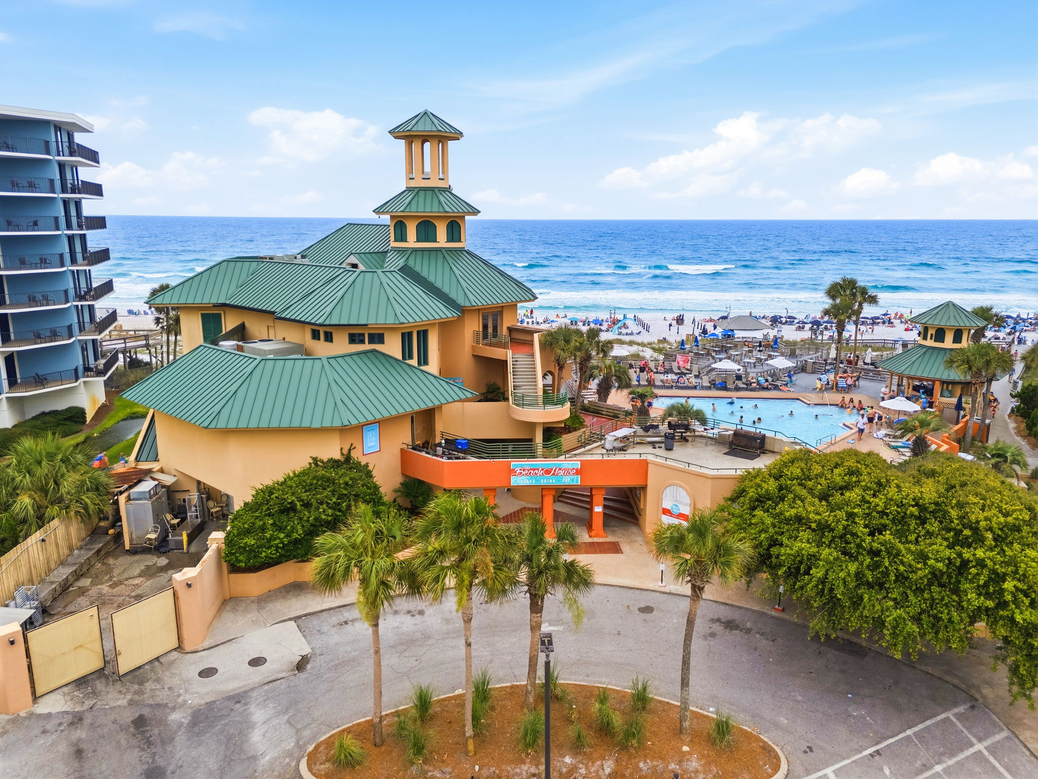  Gulf-Front Condominium with Panoramic Views and Renovation Potential - 物件實景